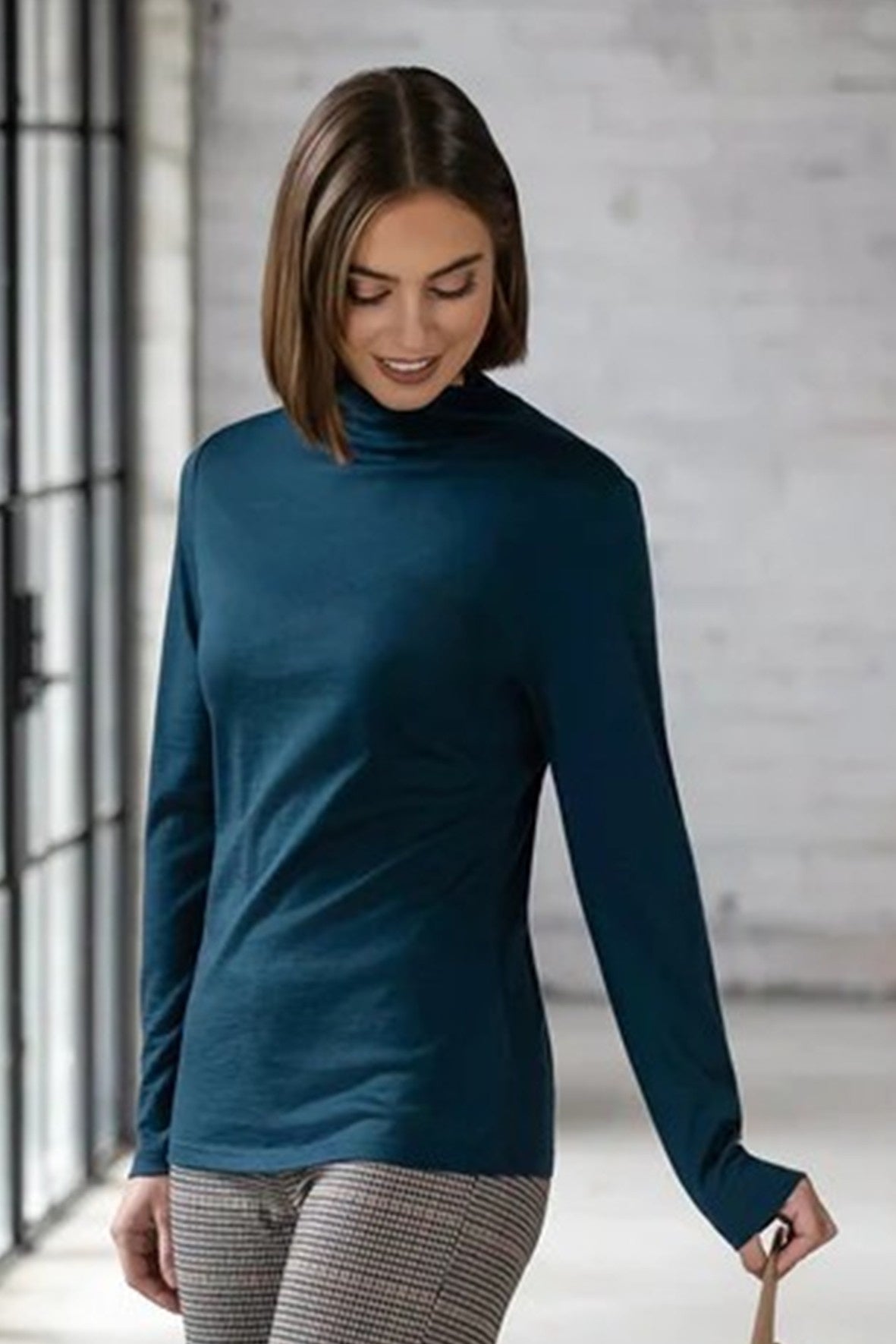 4287 TUI BLUE - Silky Superfine Easy Fit Merino Polo Neck