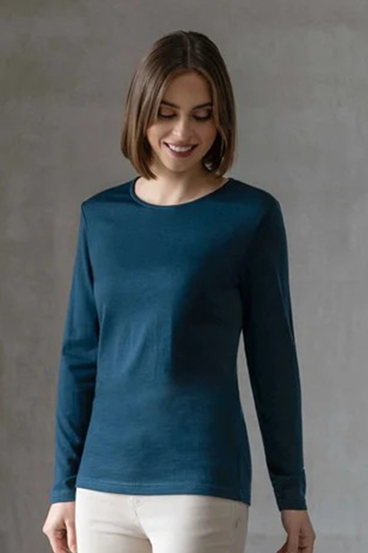 4467 TUI BLUE Silky Superfine Easy Fit Merino Crew Neck
