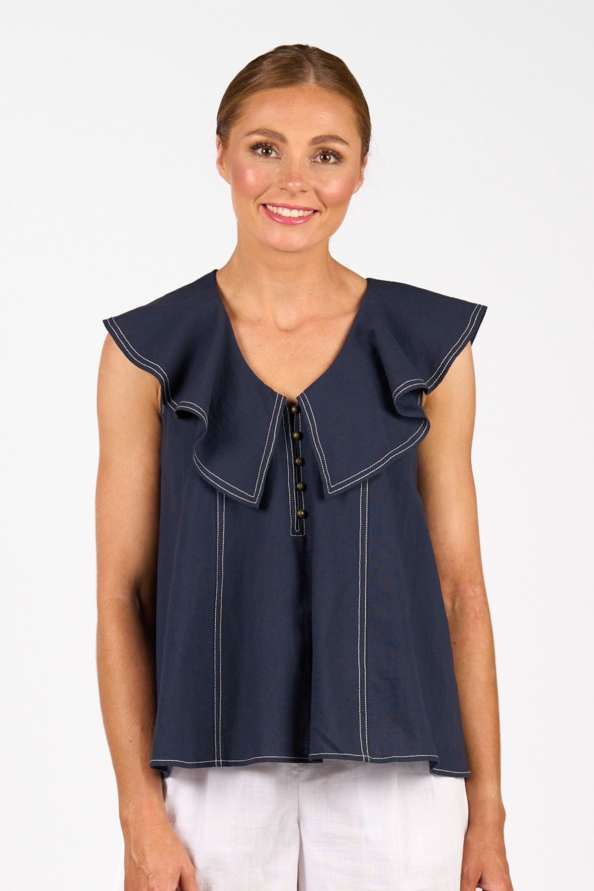 K5095 Ink Contrast Stitch Breeze Top