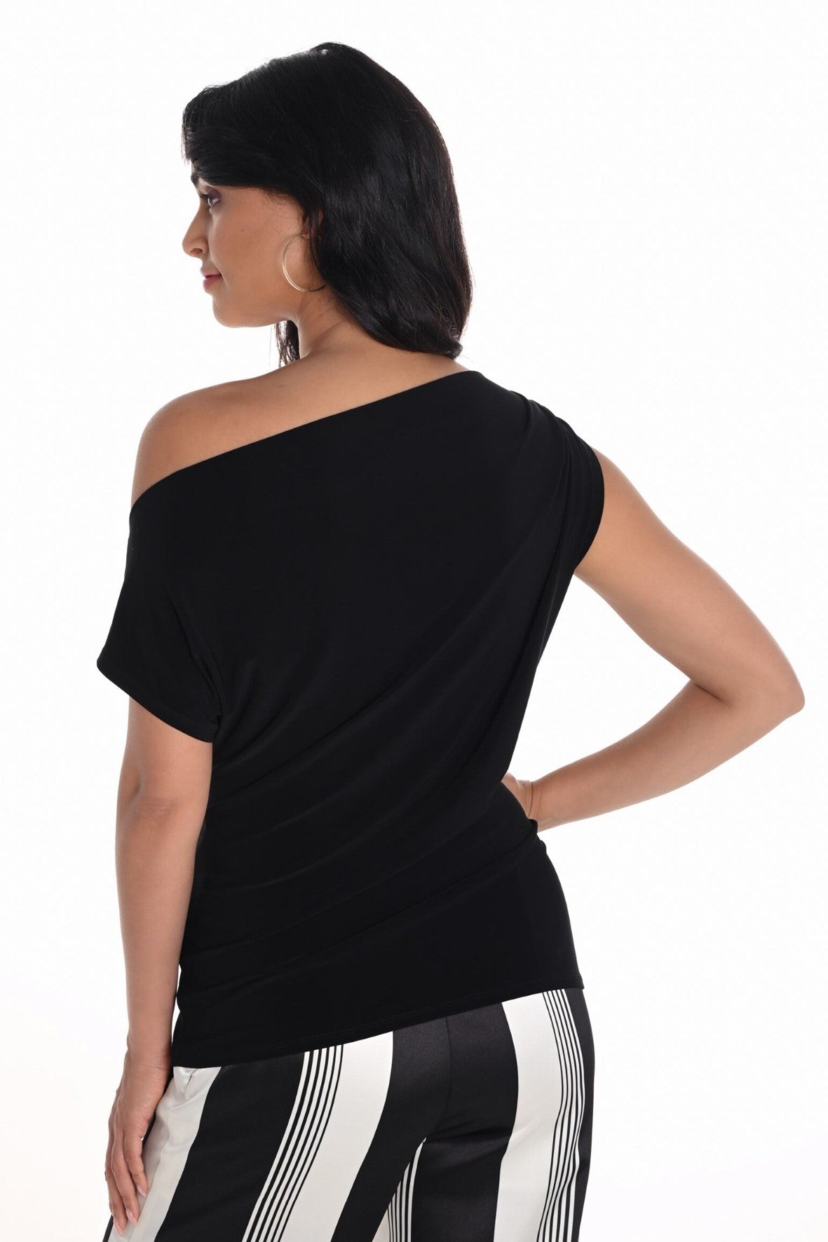 251042  Slim Fit  Versatile Cowlneck Top