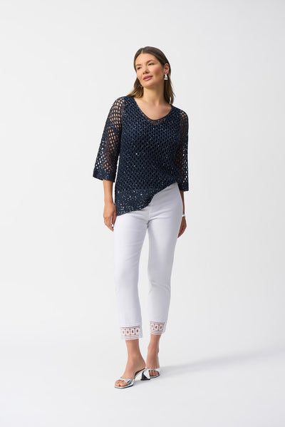 251053 Embroidered Hem 3/4 Pant