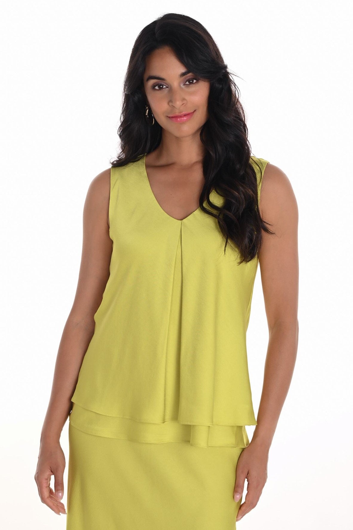 251250 V-Neck Luster Satin S/Less Layer Top