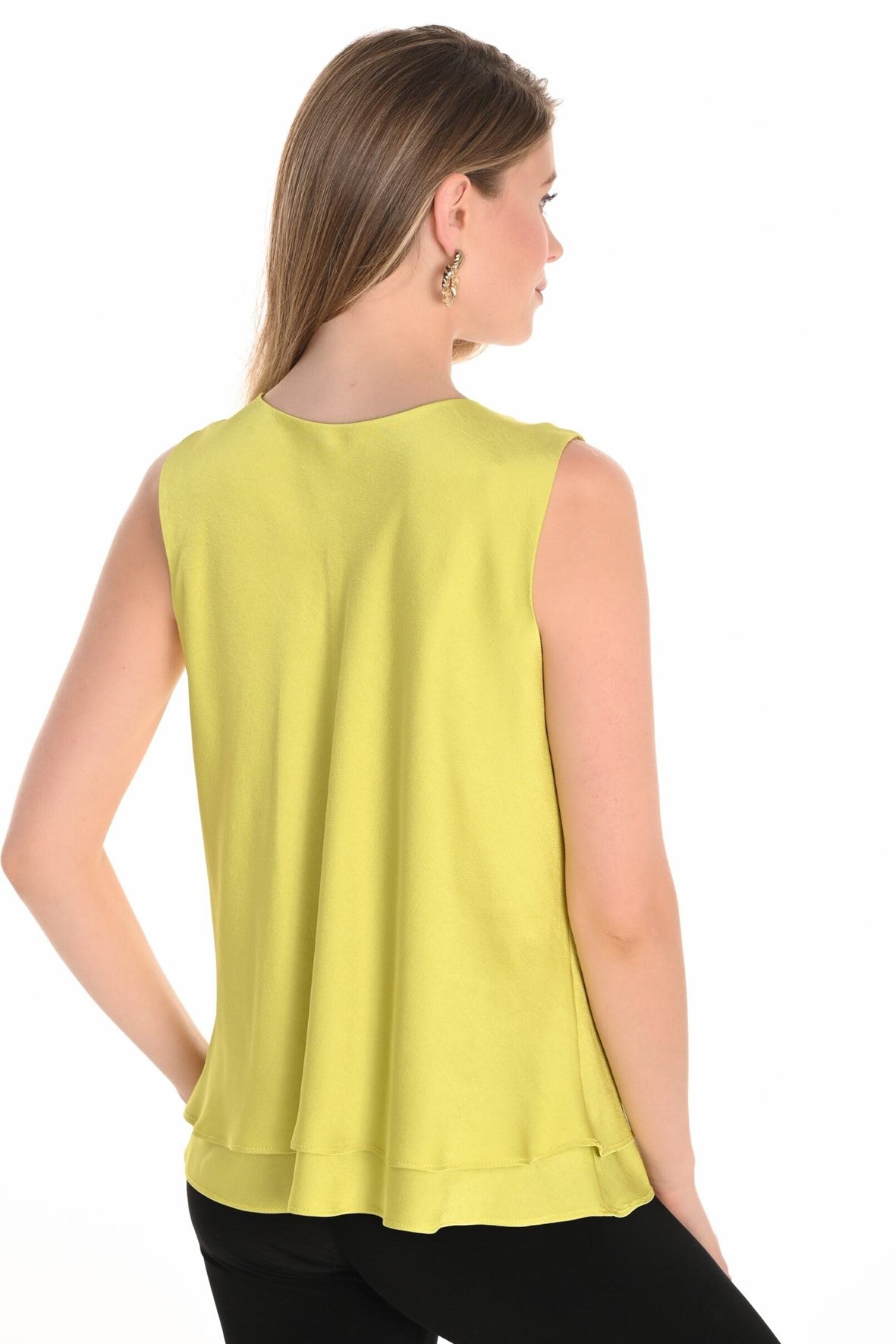 251250 V-Neck Luster Satin S/Less Layer Top