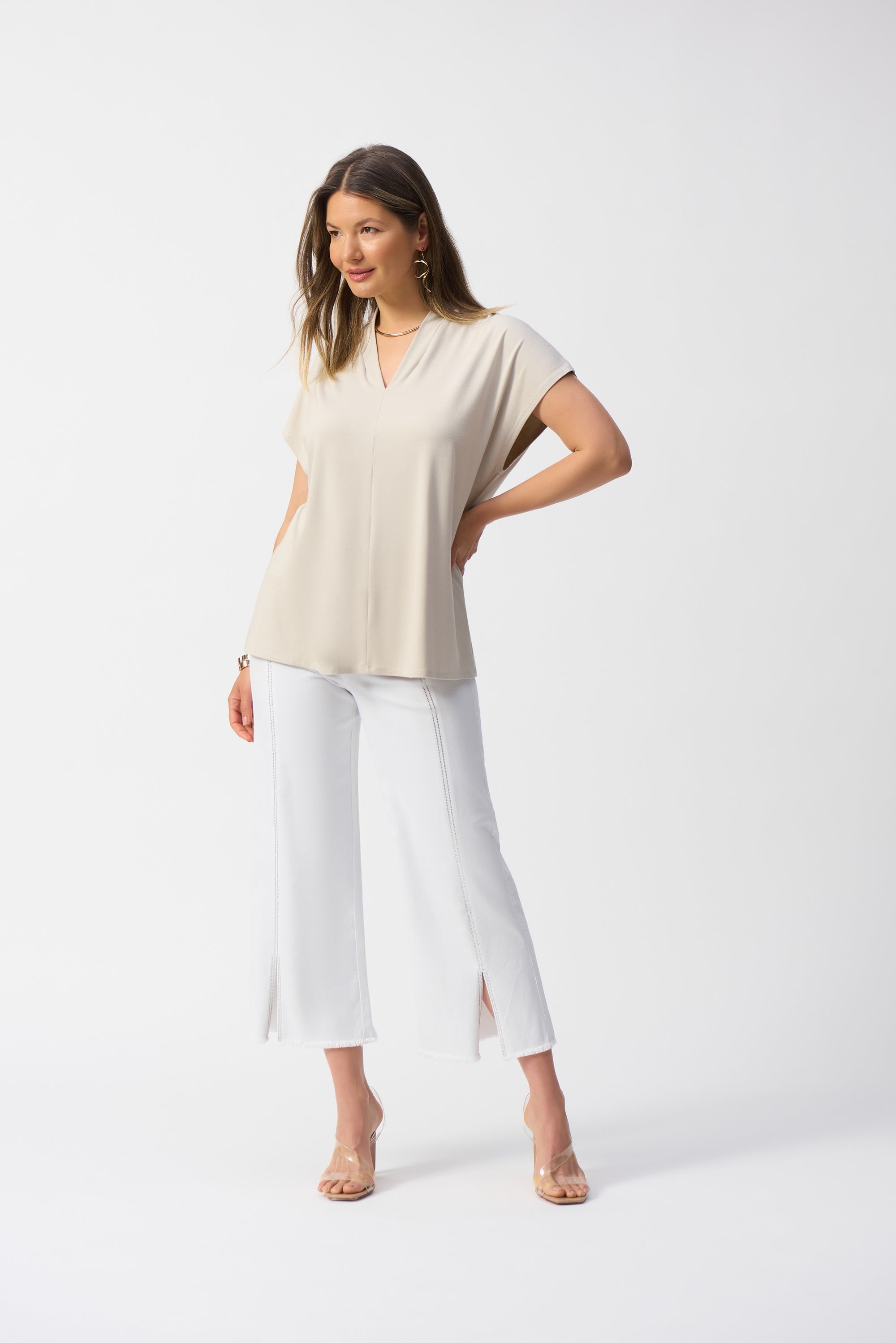 251286 SAND Soft Cap Sleeve Easy Fit V Neck