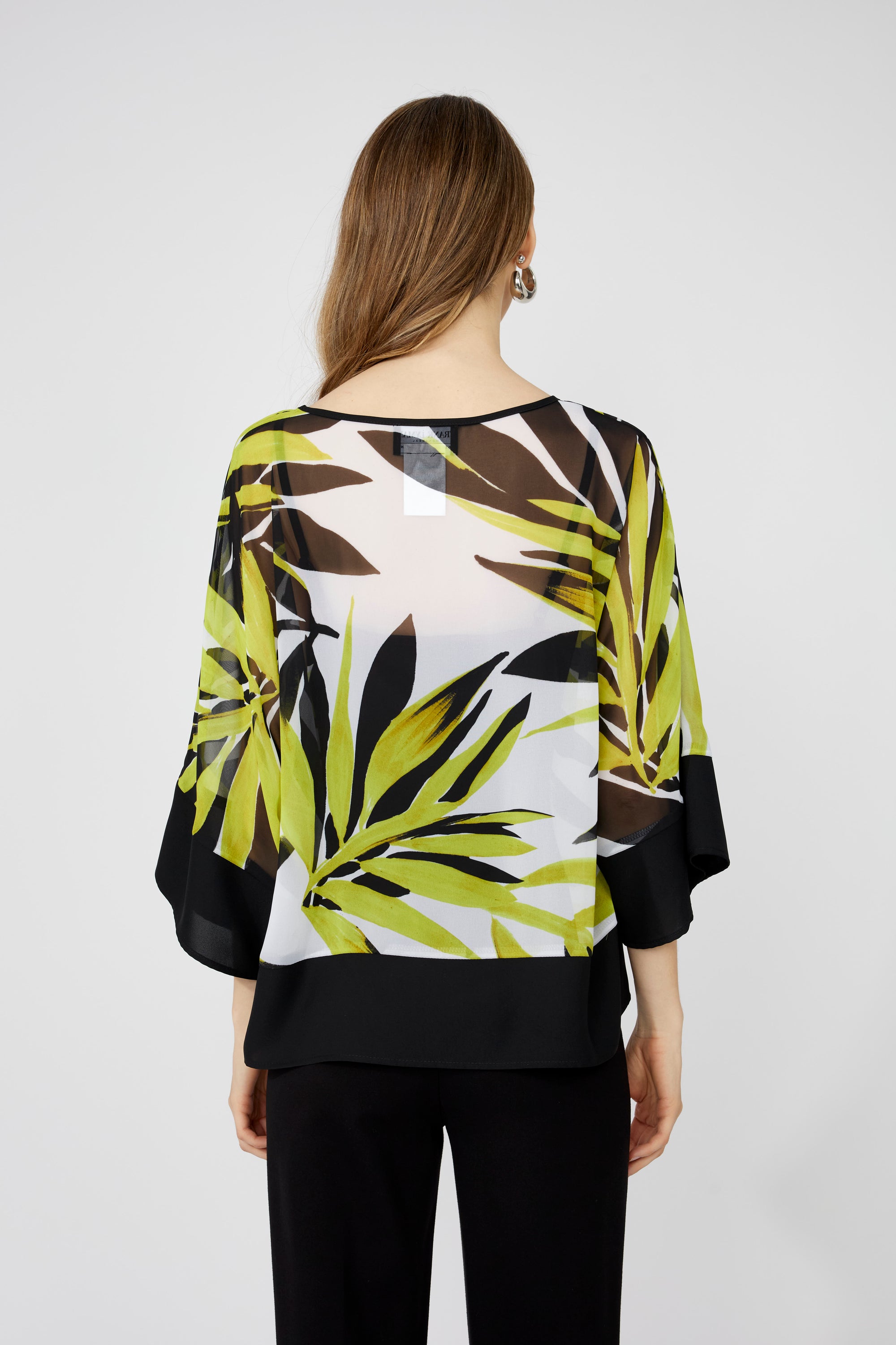 251323  Sheer Kimono Banded Layer Top