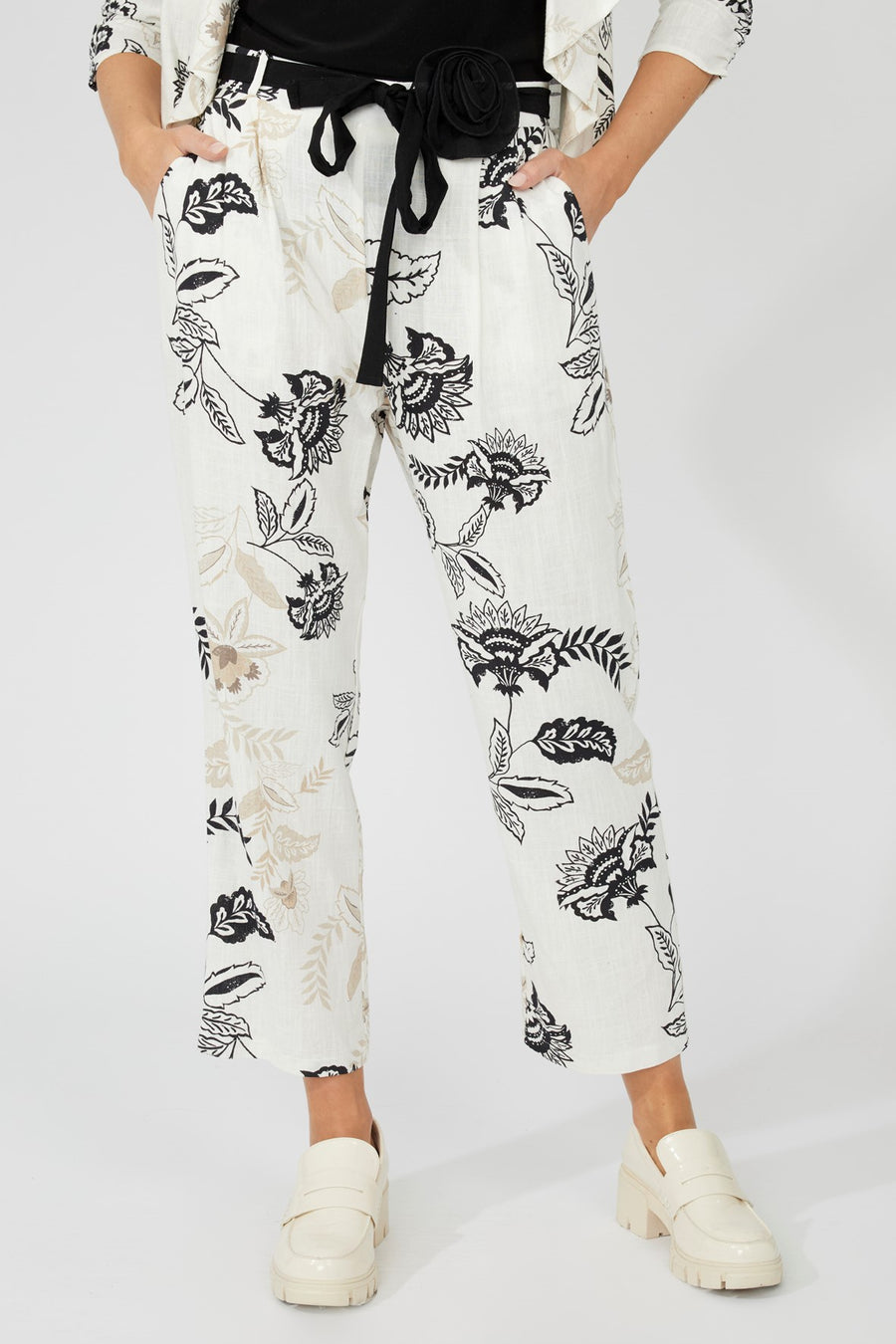 251418 Floral Rayon Linen Relaxed Print Trouser
