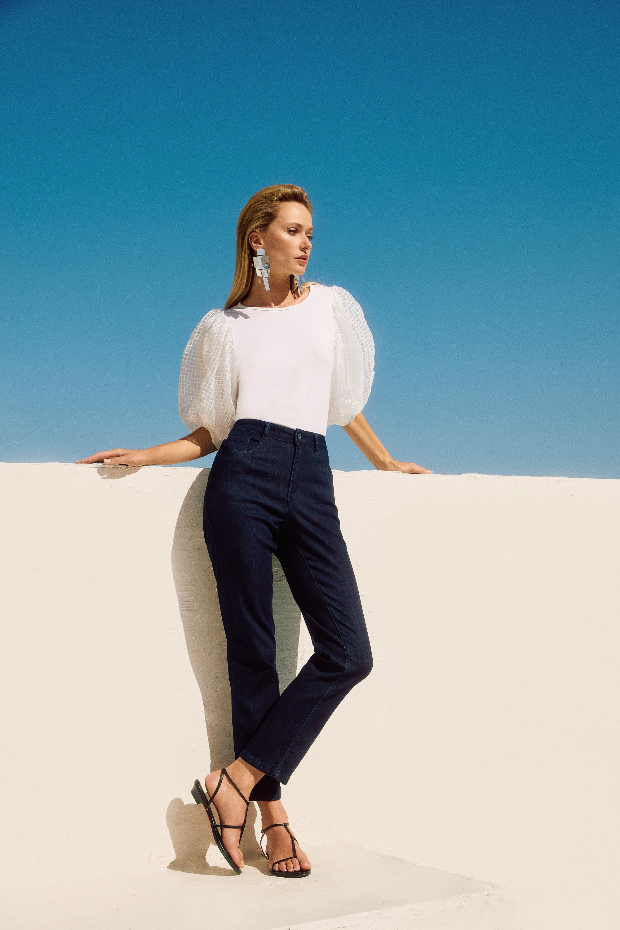 251966 Classic Leg Cotton Blend Twill Weave Jean Pant