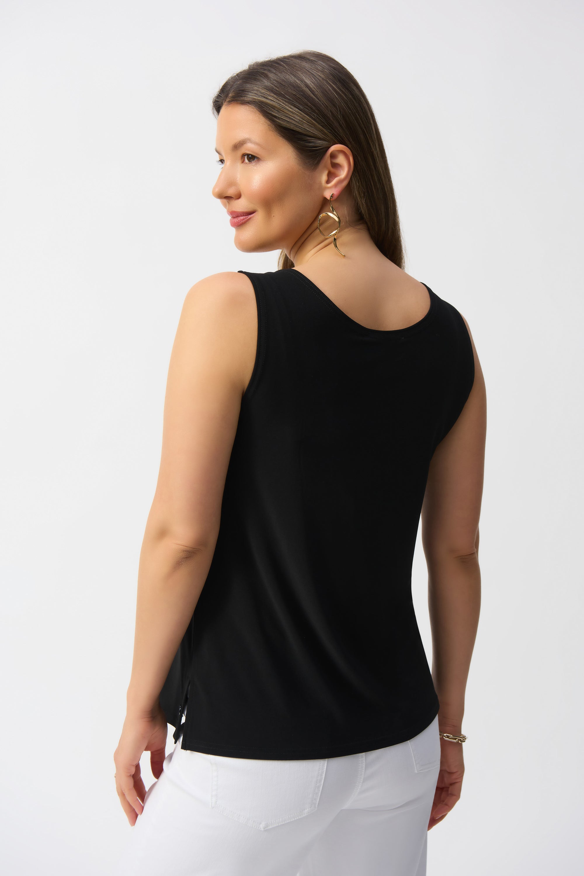 251970F25 BLACK Silky Knit Scoop Neck Camisole