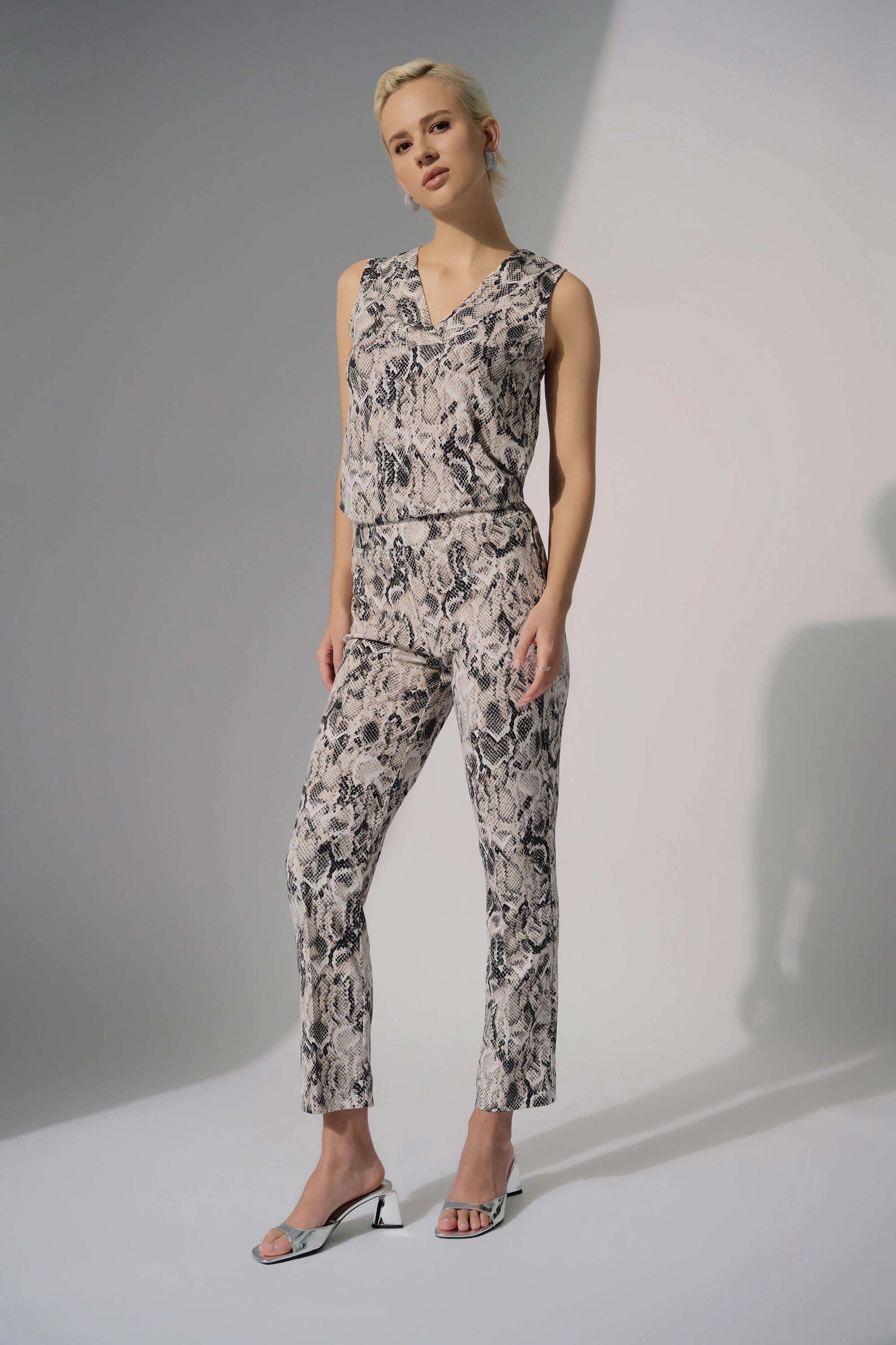 252238 Classic Slim Leg Animal Print Pant