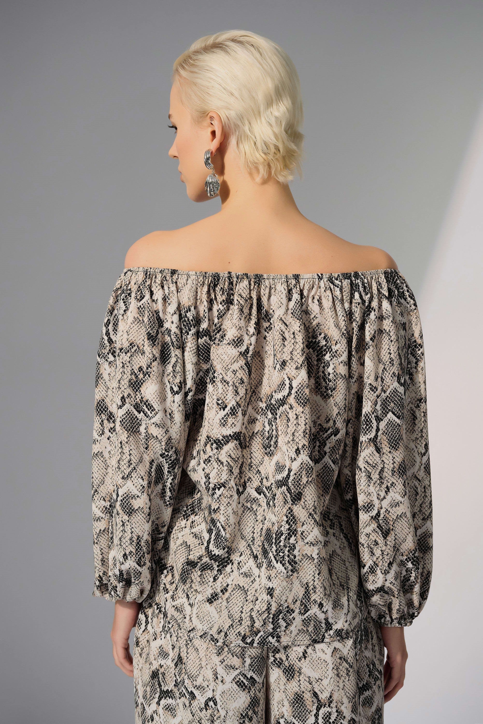 252241 Animal Print Off-Shoulder Blouse