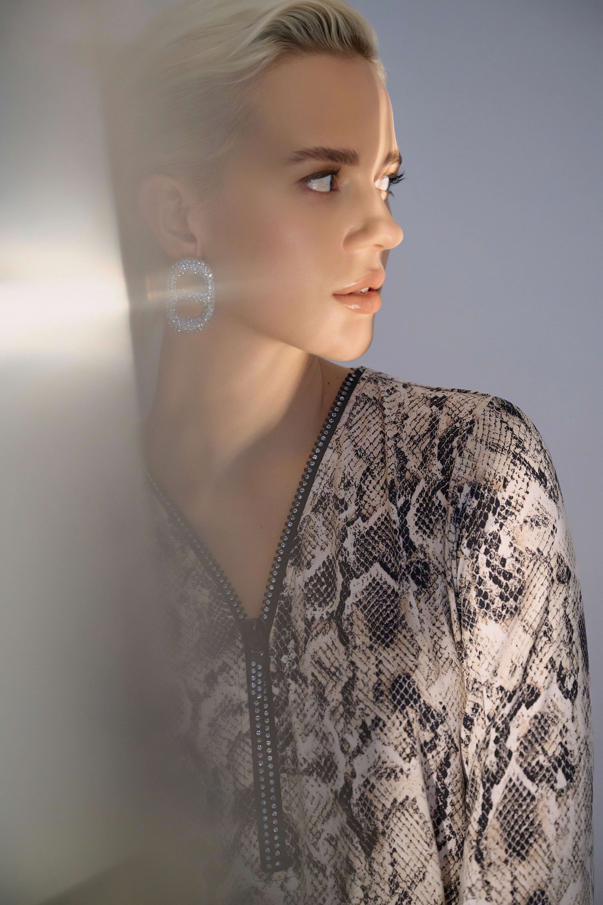 252242 Animal Print Diamante Zip Tunic Top