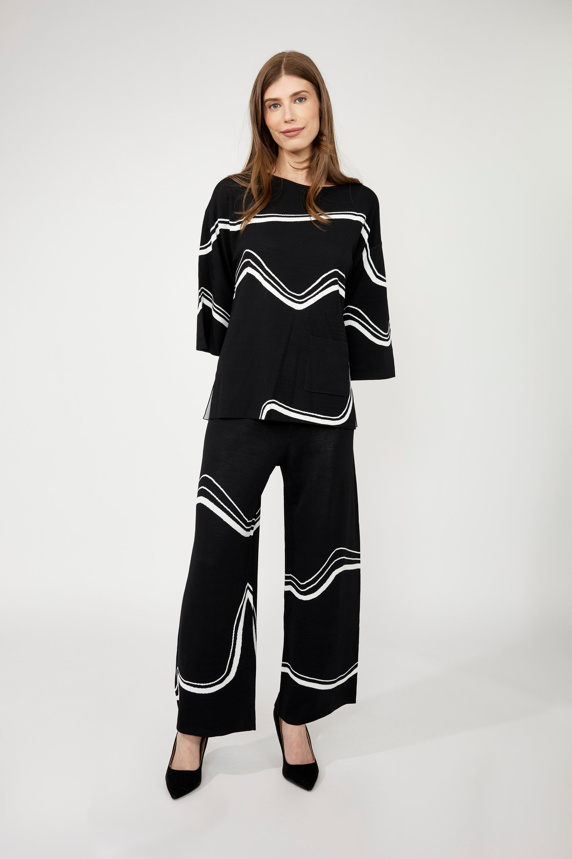 252931  Waves Jacquard Knit Culotte Pant