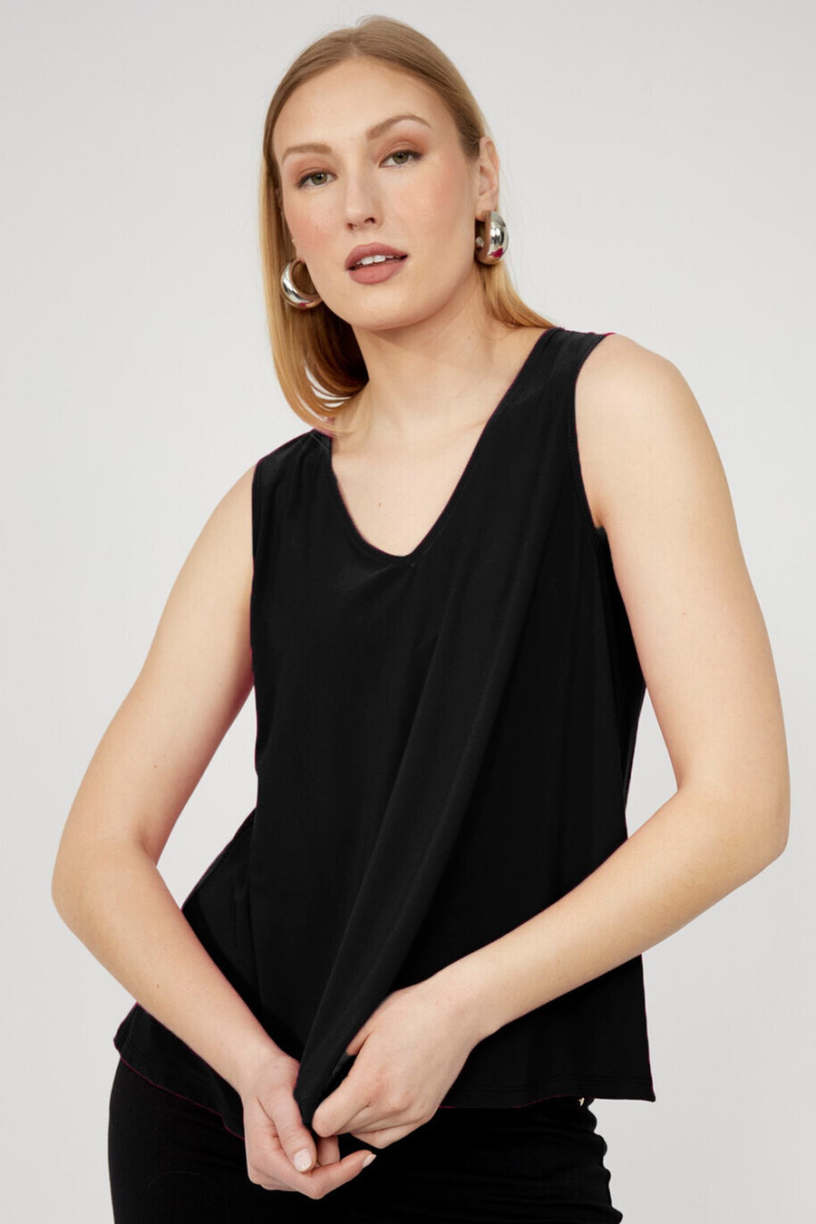 253015 Swing Cut Euro Knit V-Neck Singlet