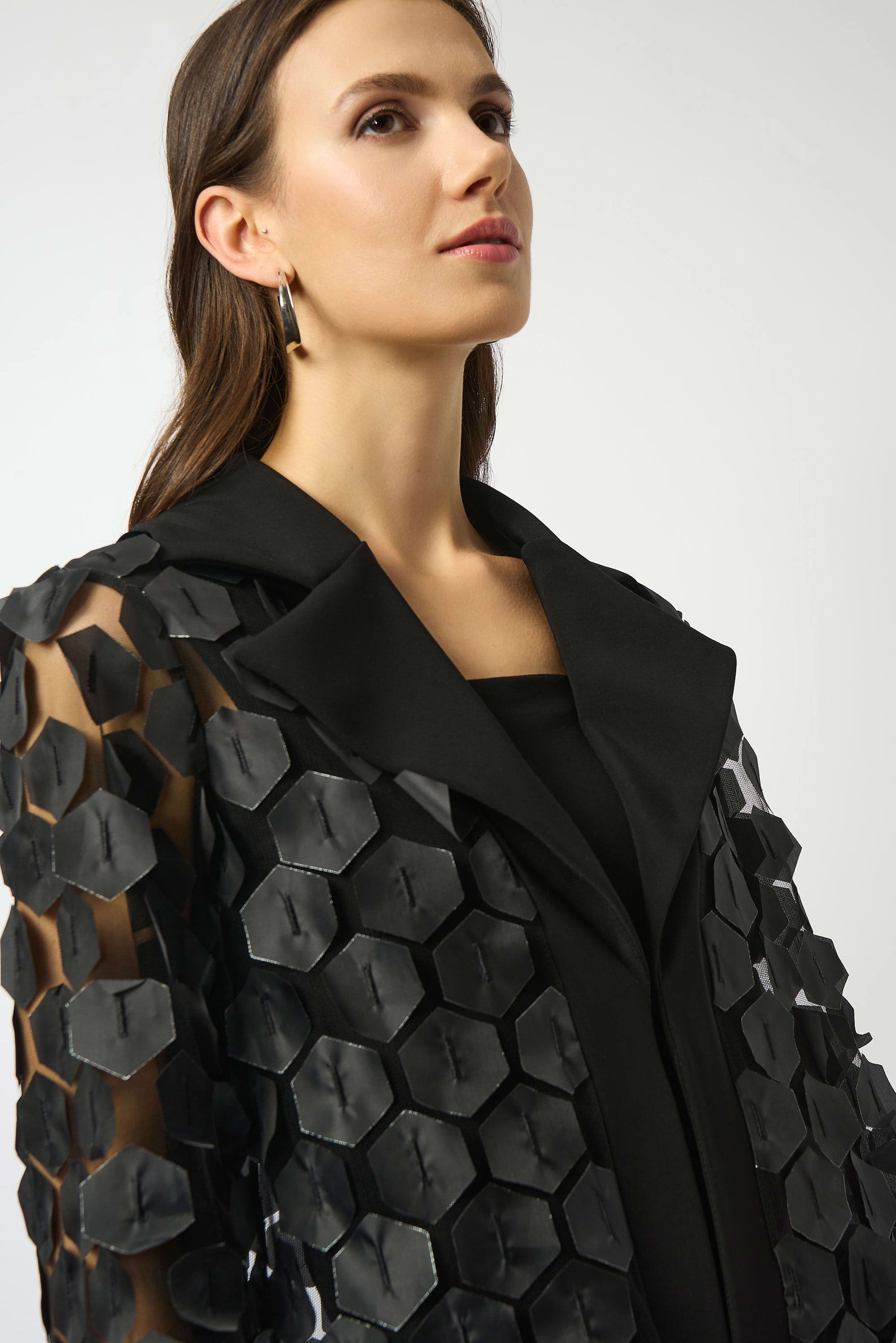 253089 Embroidered Mesh Boarder Trim Trapeze Jacket