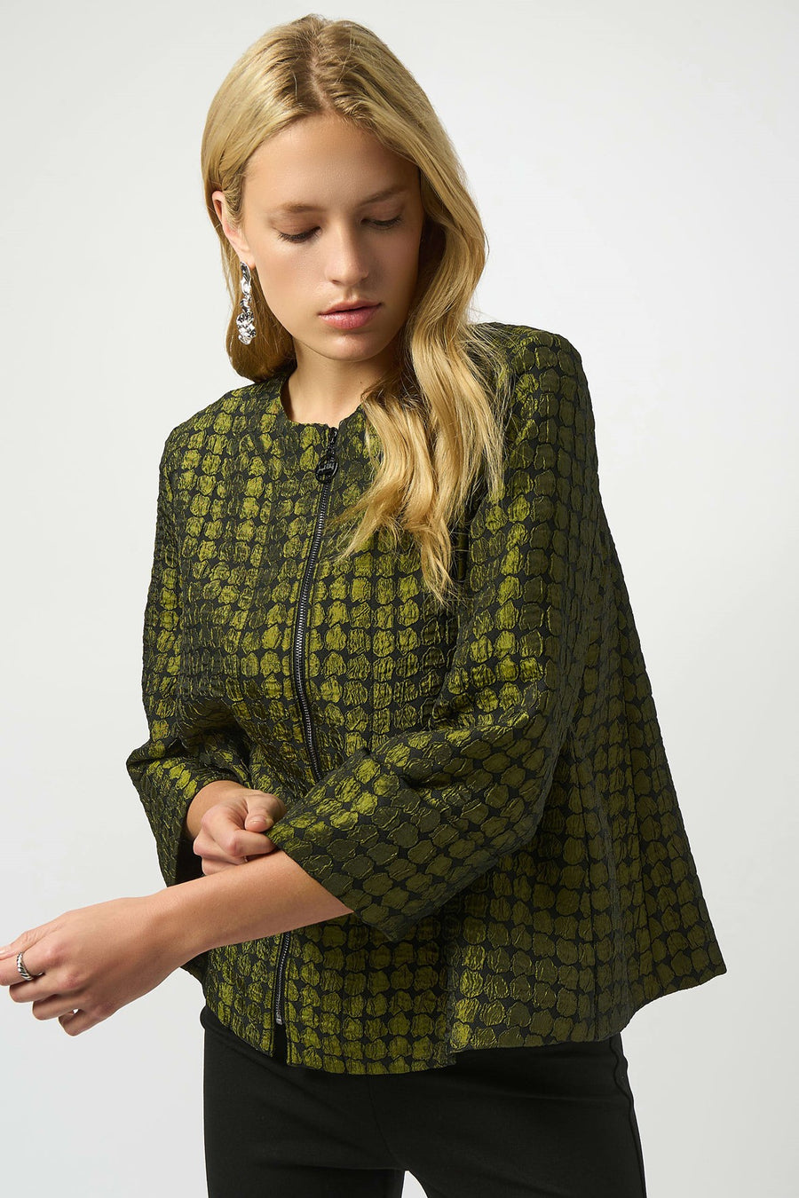 253125 Textured Jacquard Swing Jacket
