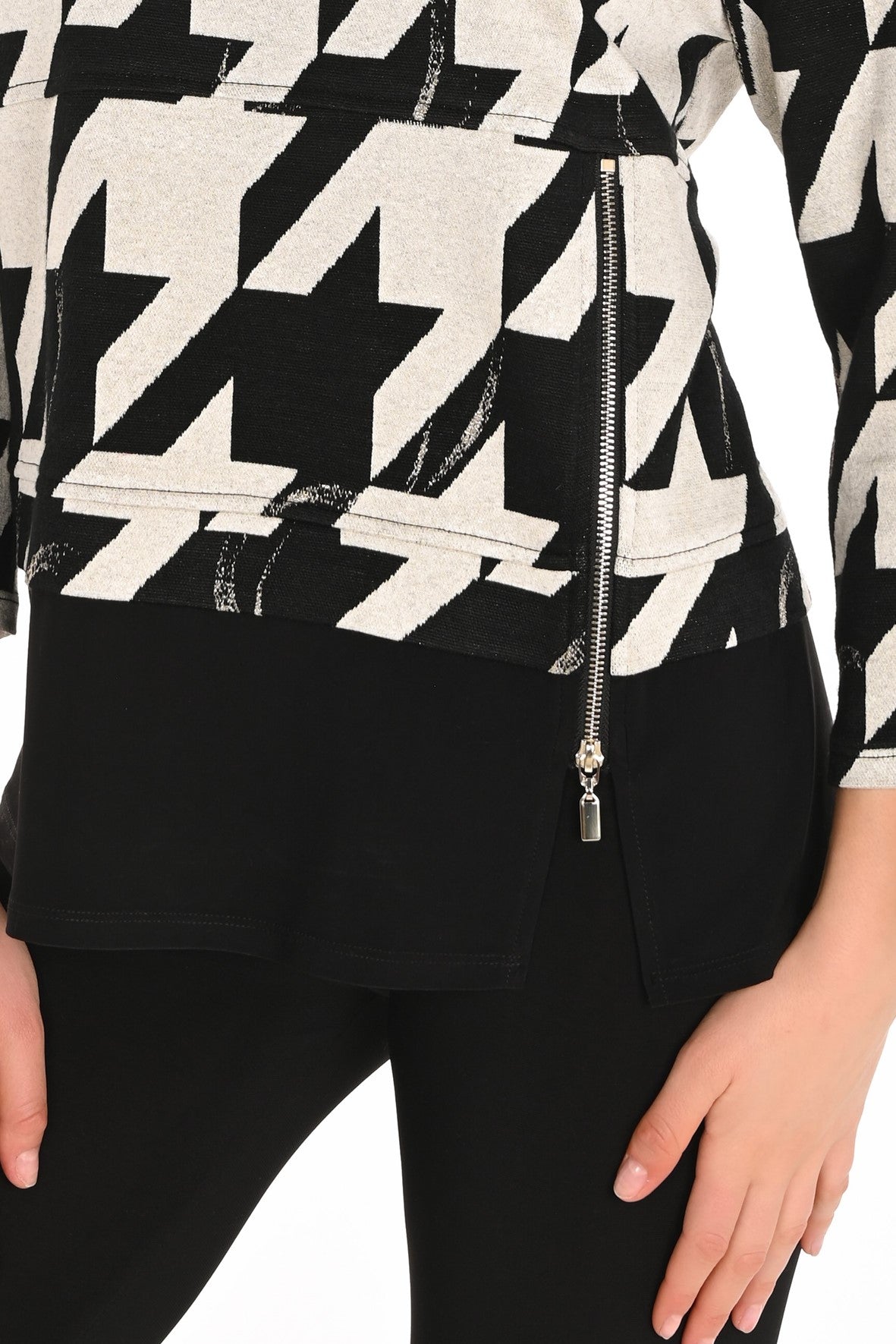 253281 Jacquard Zip Sweater