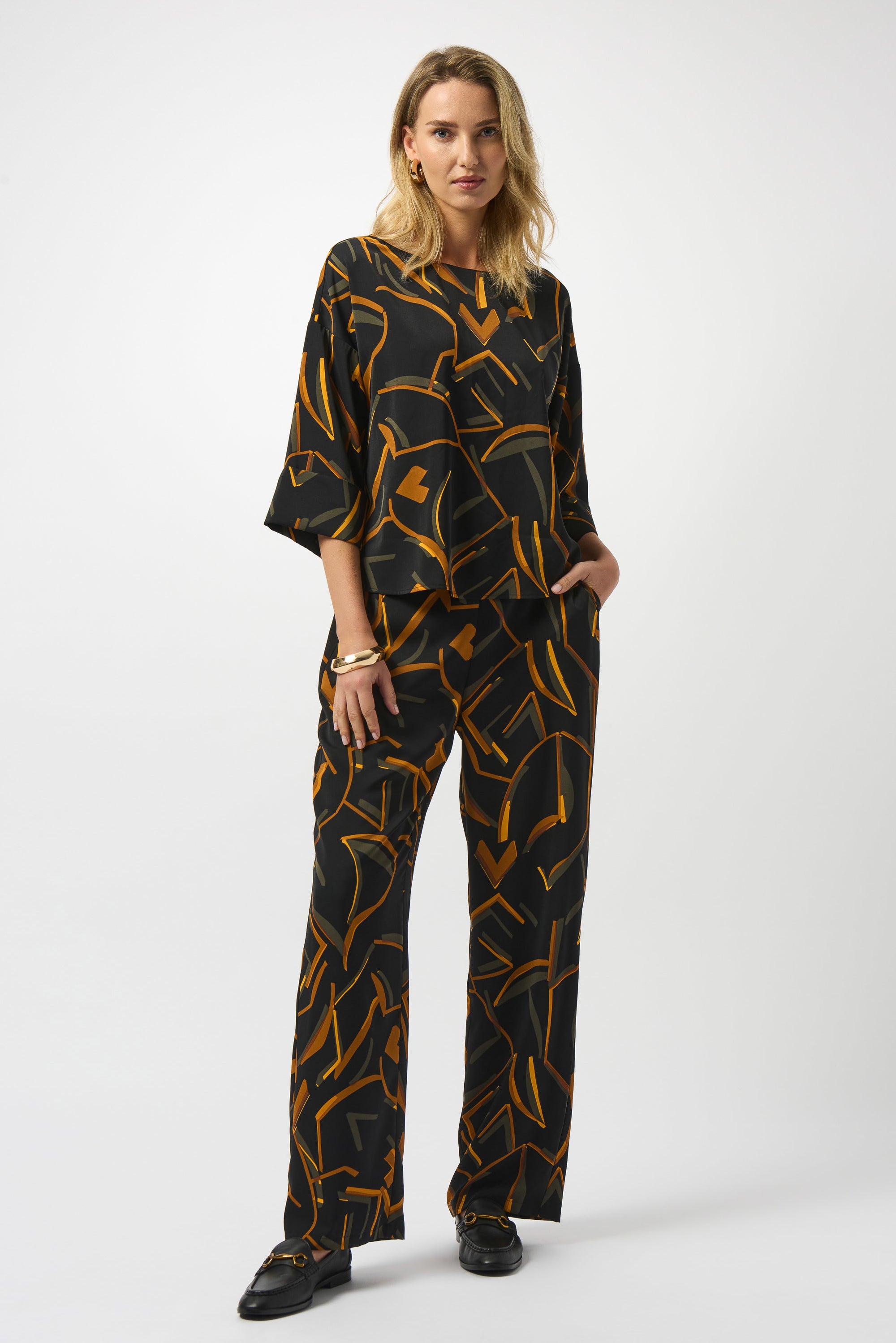 253238 Golden Geometric Print Boxy Top