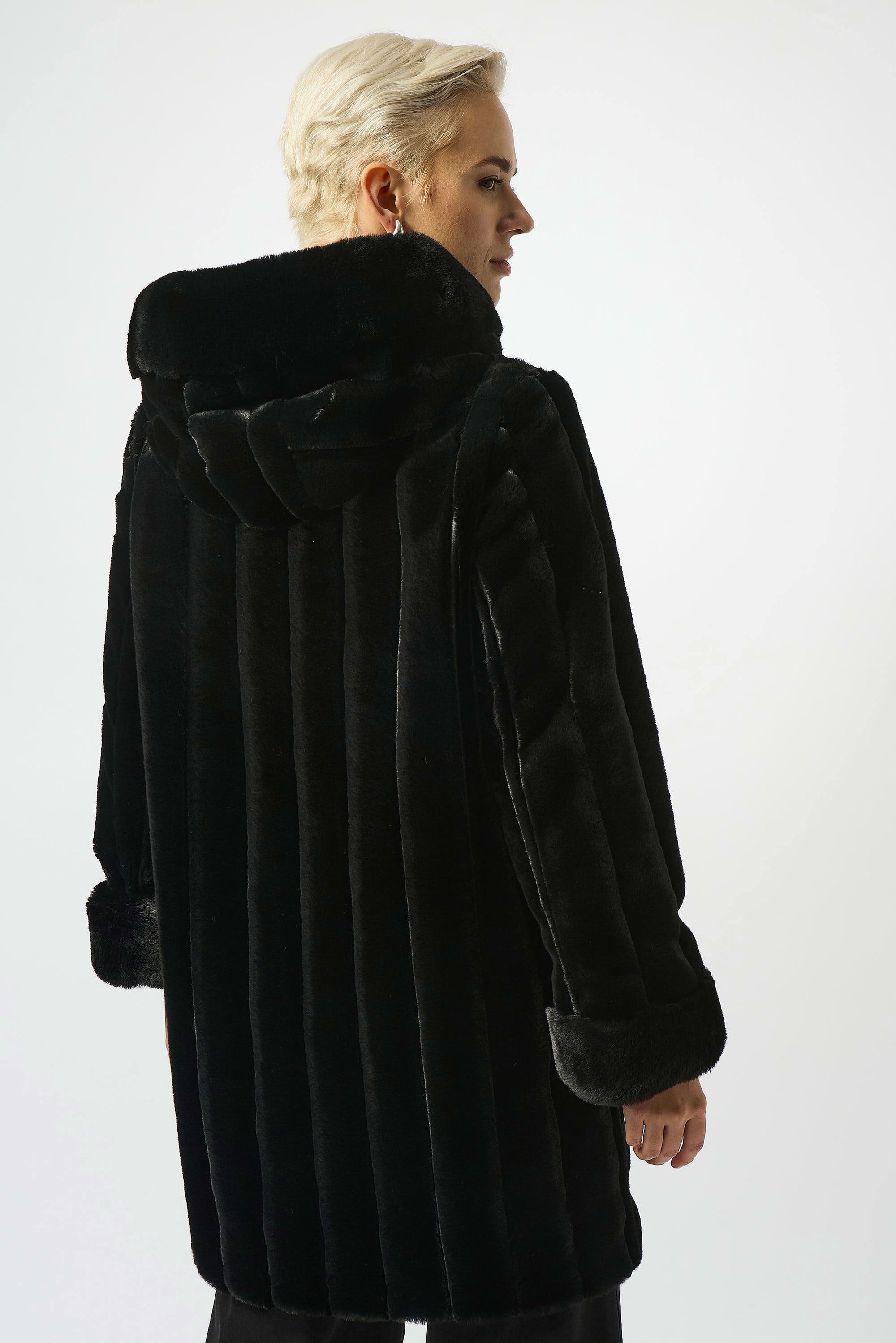 253926B - Black Reversible Faux Mink Coat