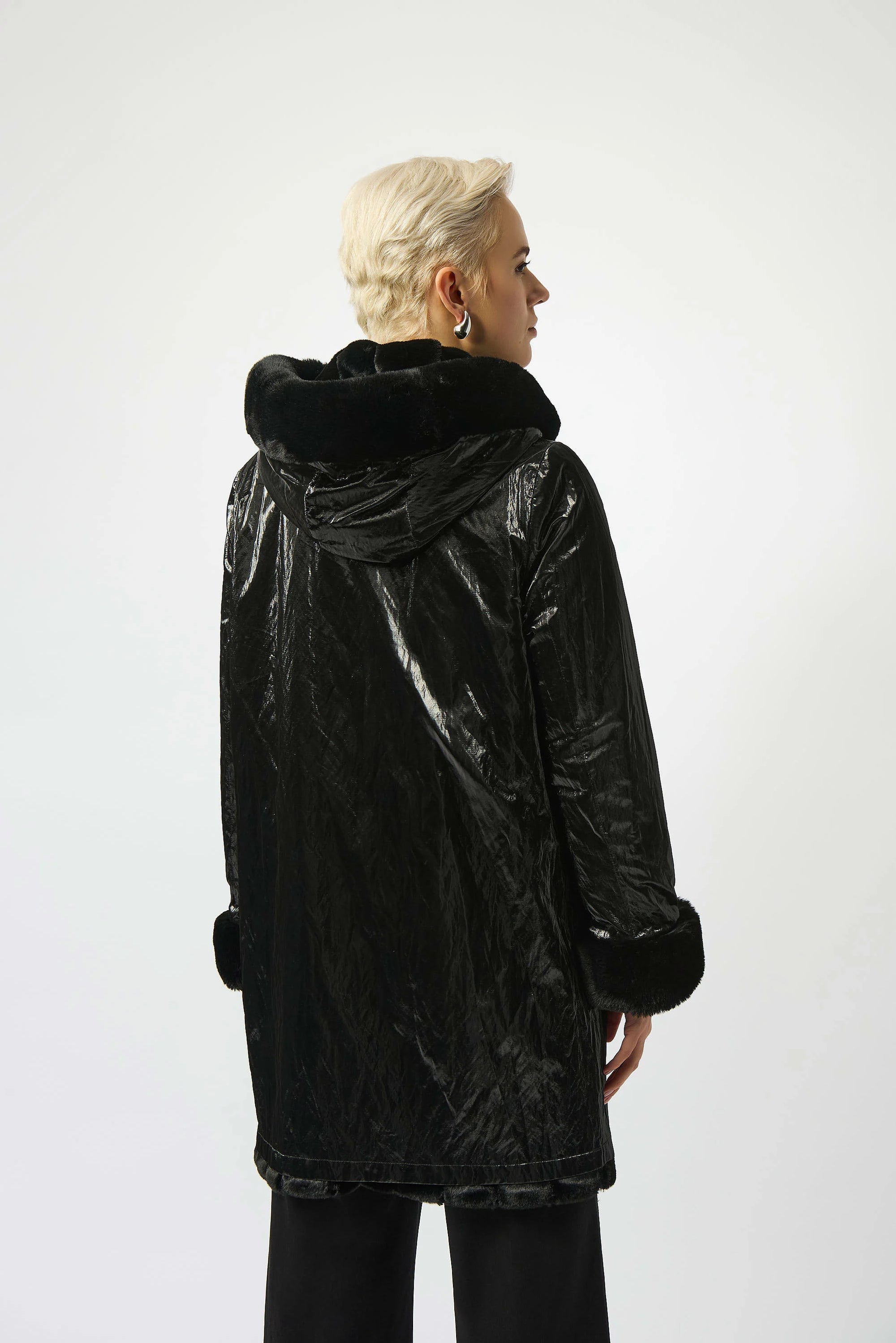 253926B - Black Reversible Faux Mink Coat