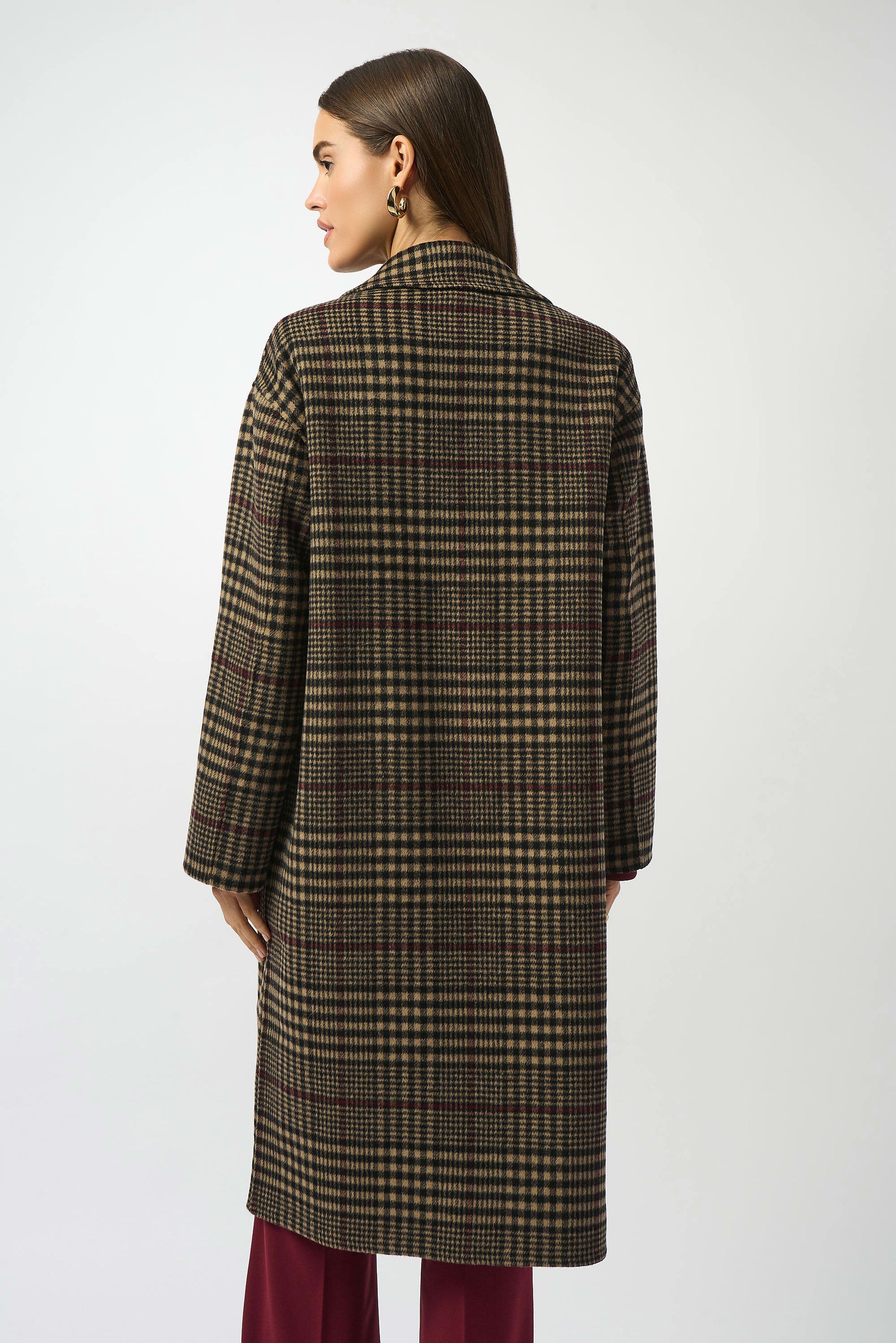 253946   Wool Blend Plaid Double-Faced Coat