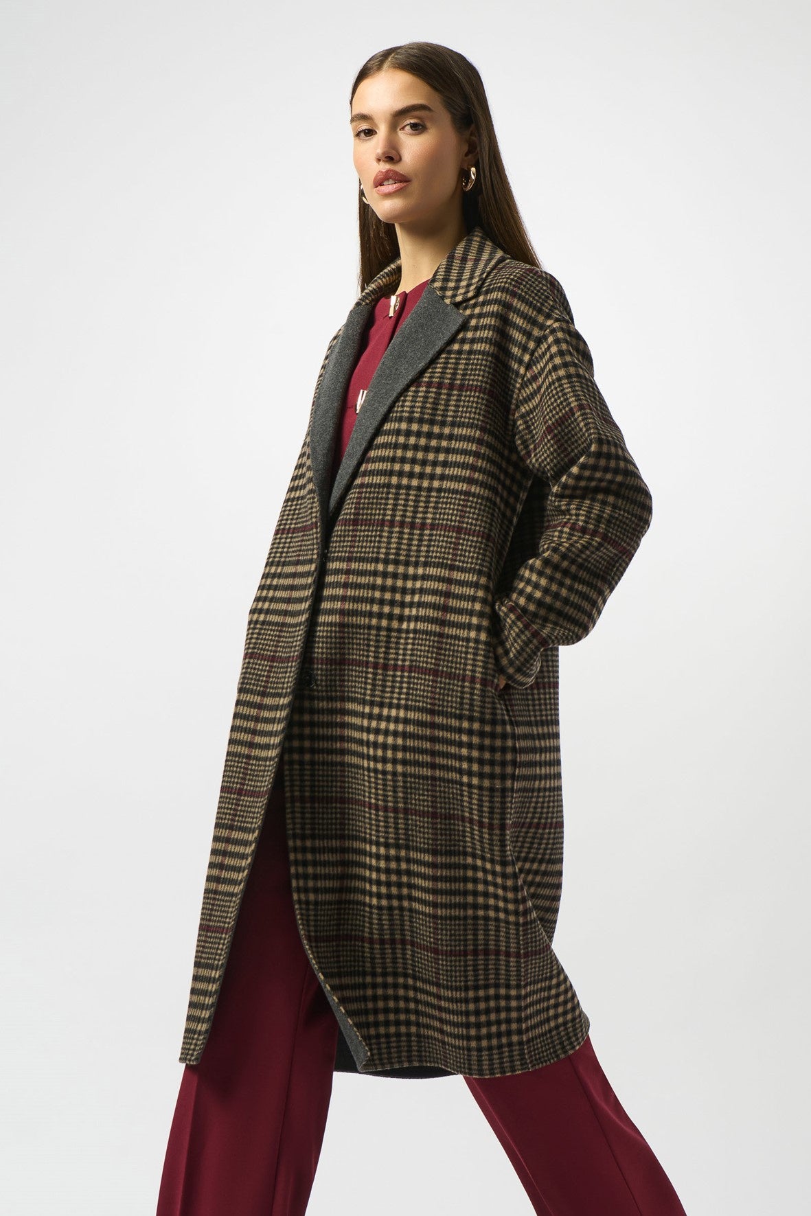 253946   Wool Blend Plaid Double-Faced Coat