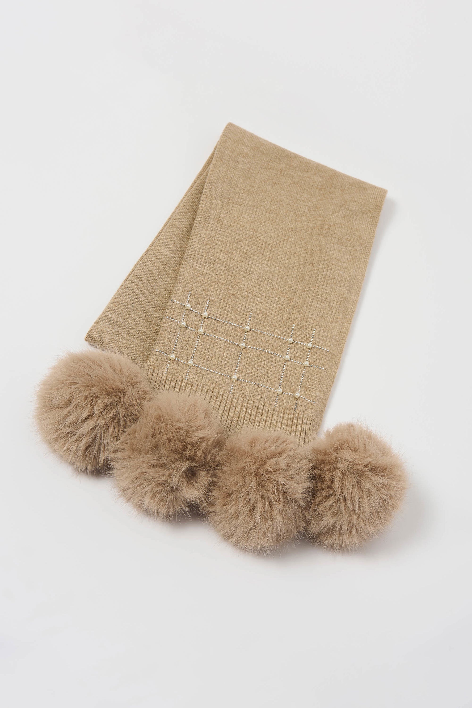 253970  Late Knitted Faux Fur & Pompom Scarf