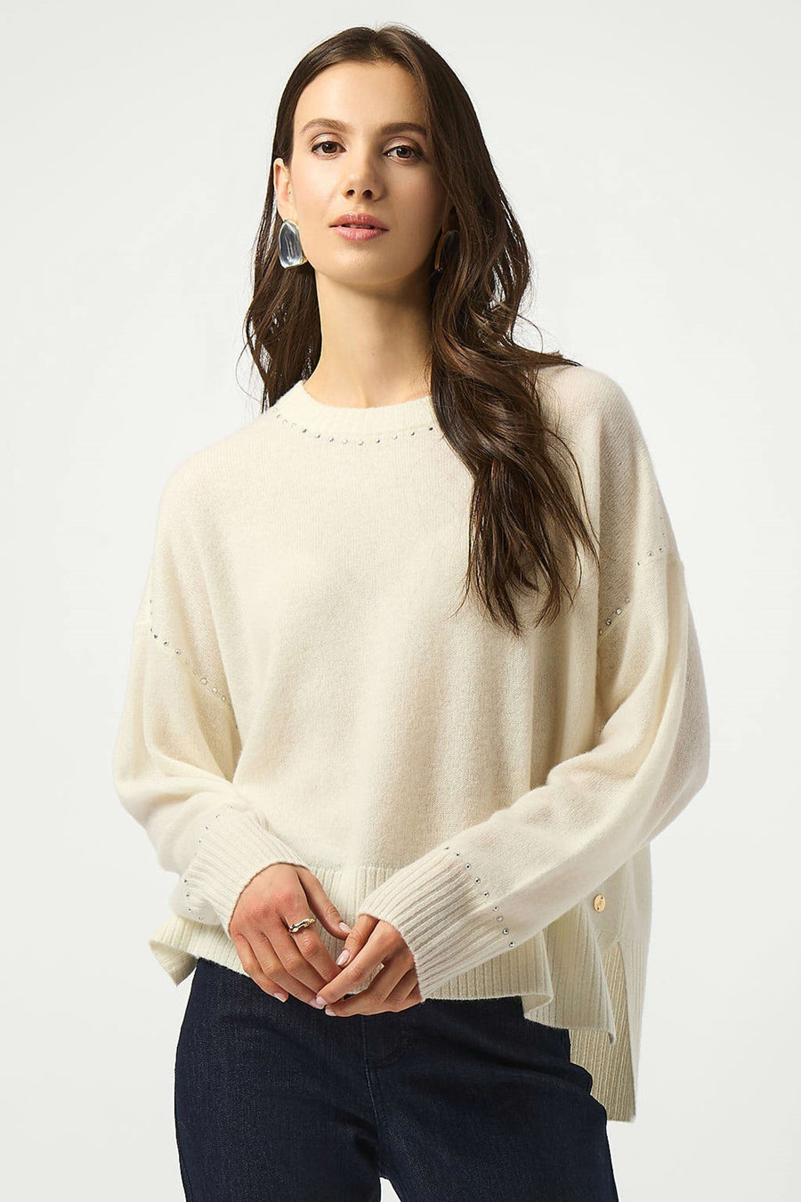 253980 Vanilla Cashmere Relaxed Fit Sweater With Detailing