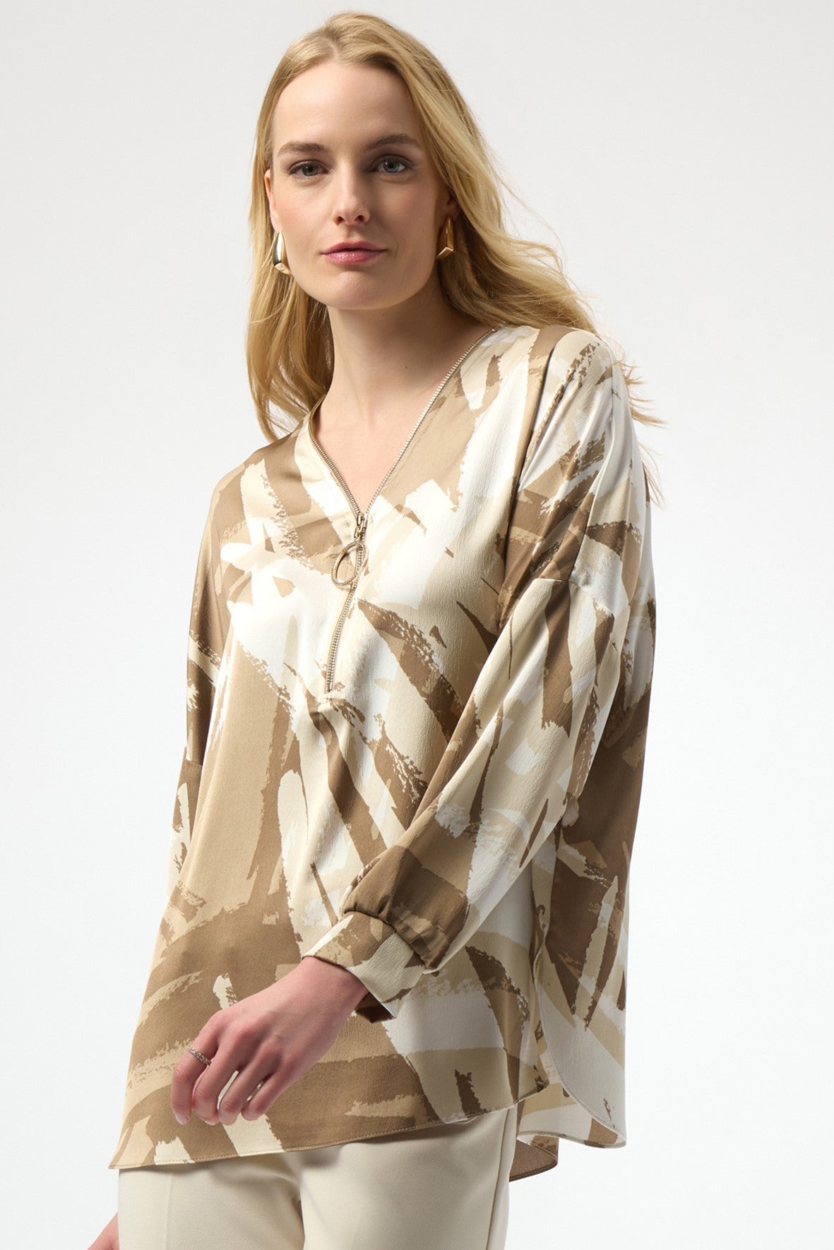 254193 Abstract Print Tunic With Zipper Detail