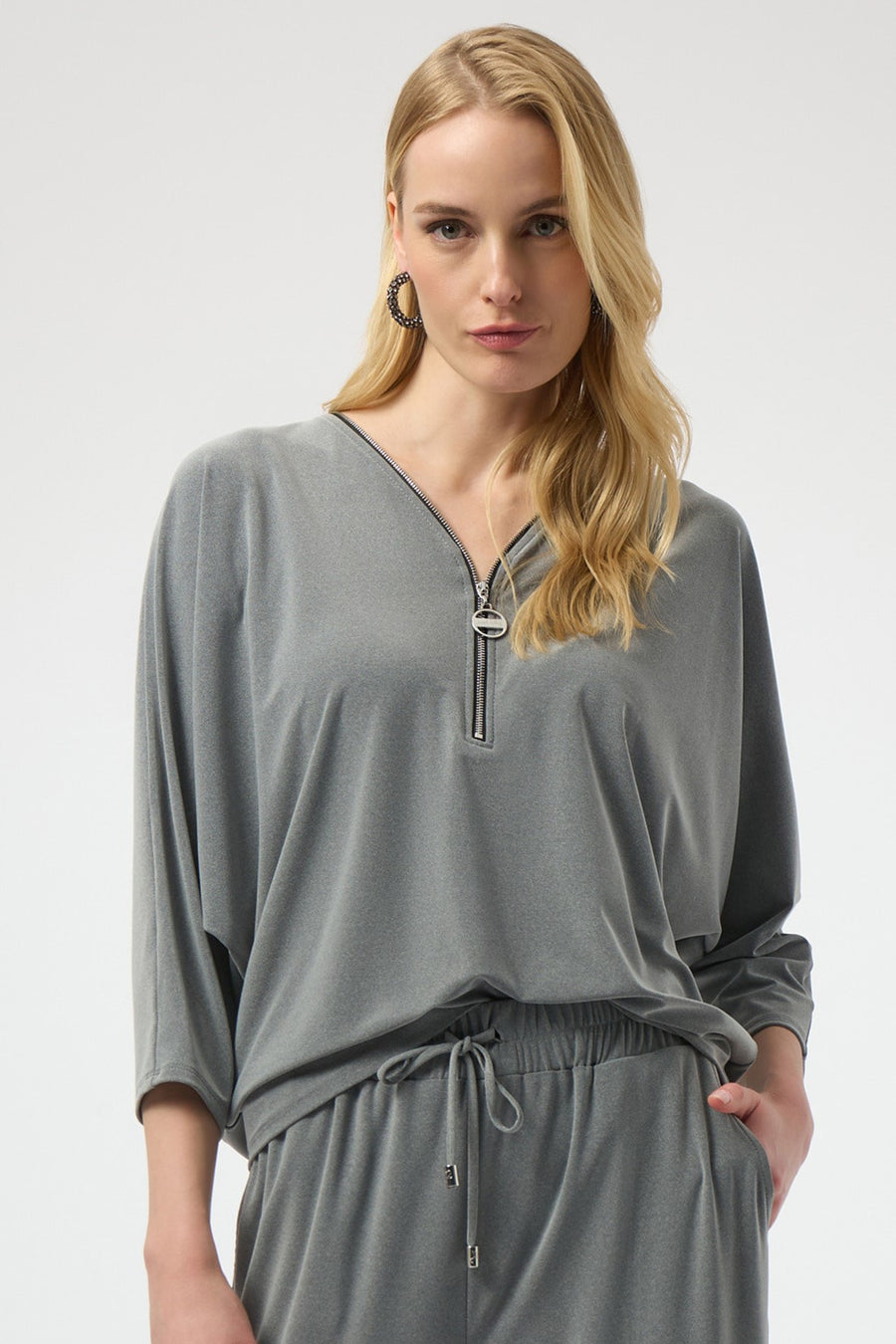 254205 Melange Silky Knit Leisure Zip Sweater