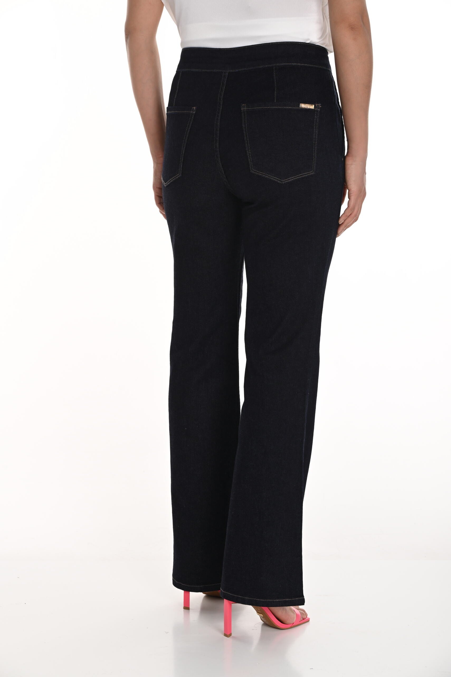 256759U Bootleg Double Button Tab Jean