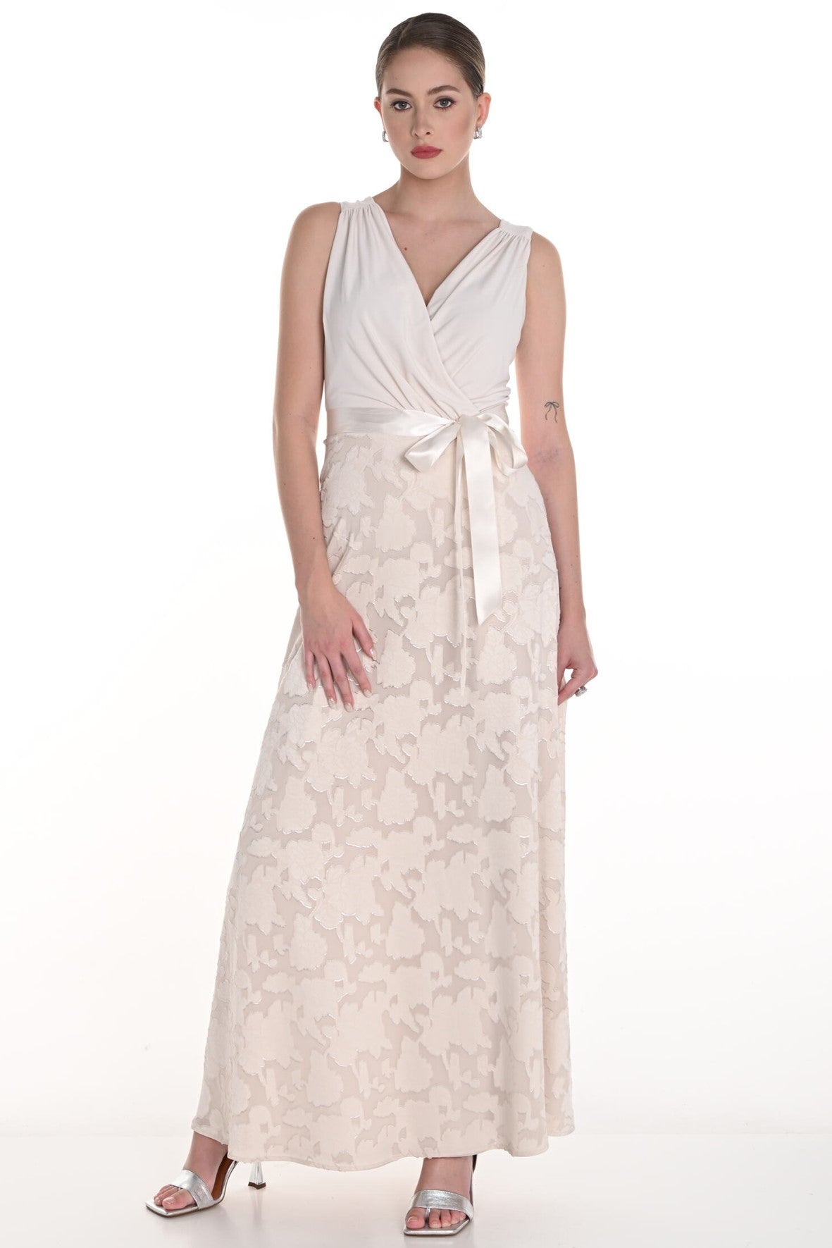 258316 Ivory Brocade Gown