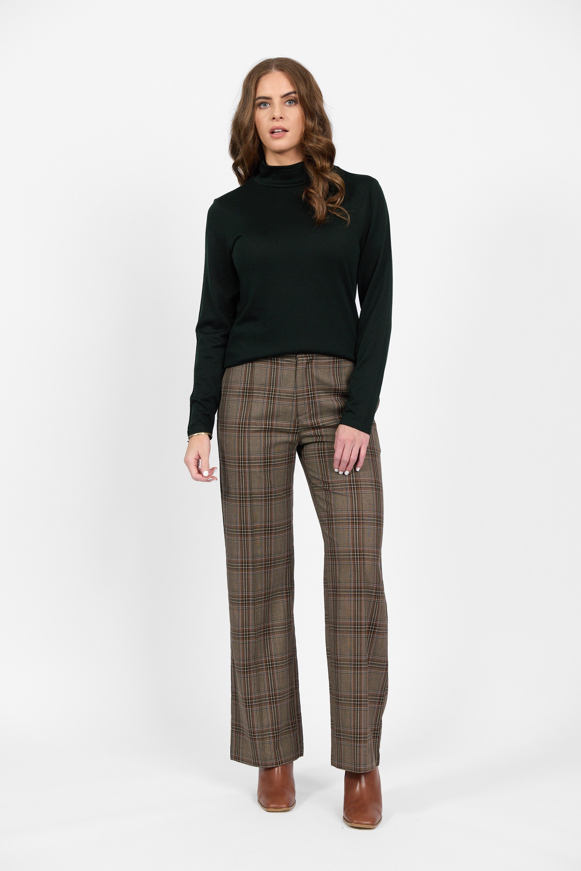 4287 TUI  - Silky Superfine Easy Fit Merino Polo Neck