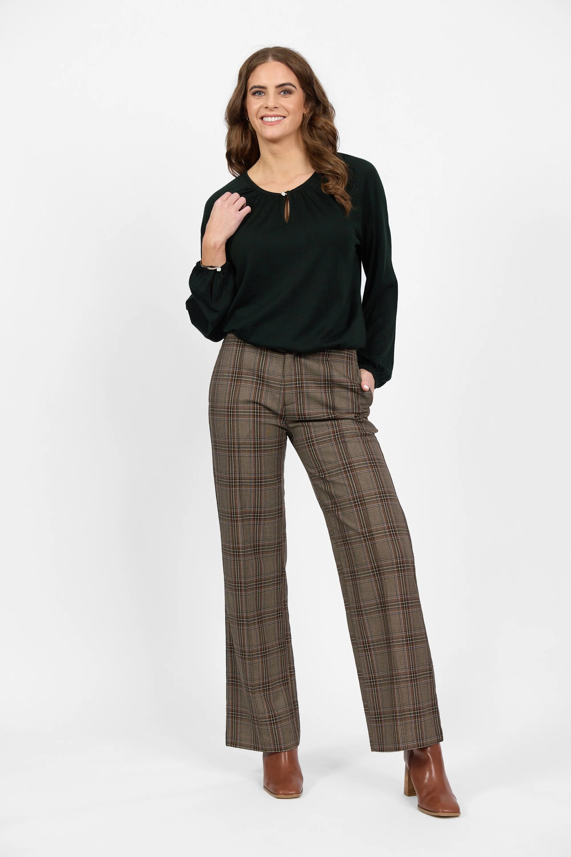 4466 TUI GREEN Silky Superfine Merino Keyhole Top