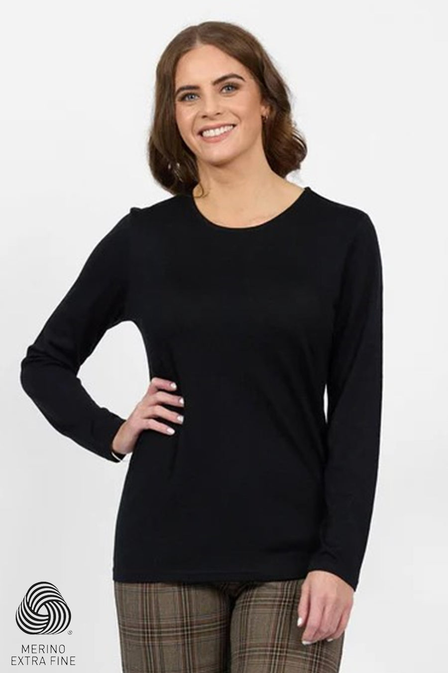 4467 BLACK Silky Superfine Easy Fit Merino Crew Neck