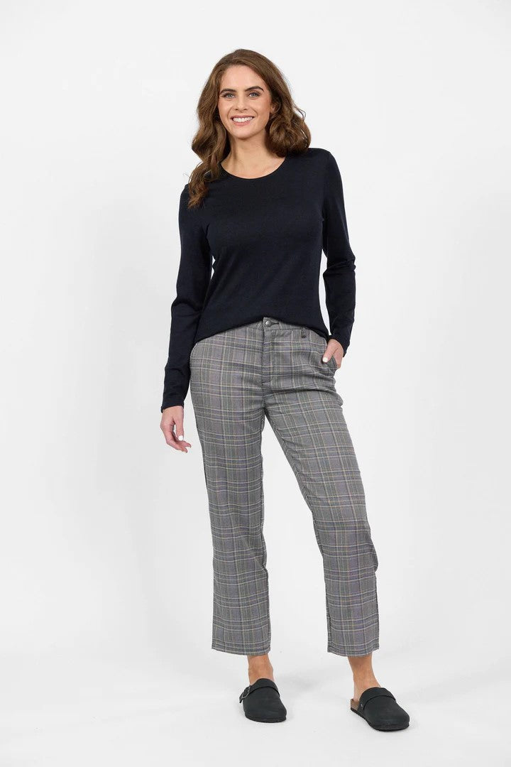 4467 DEEP NAVY Silky Superfine Easy Fit Merino Crew Neck