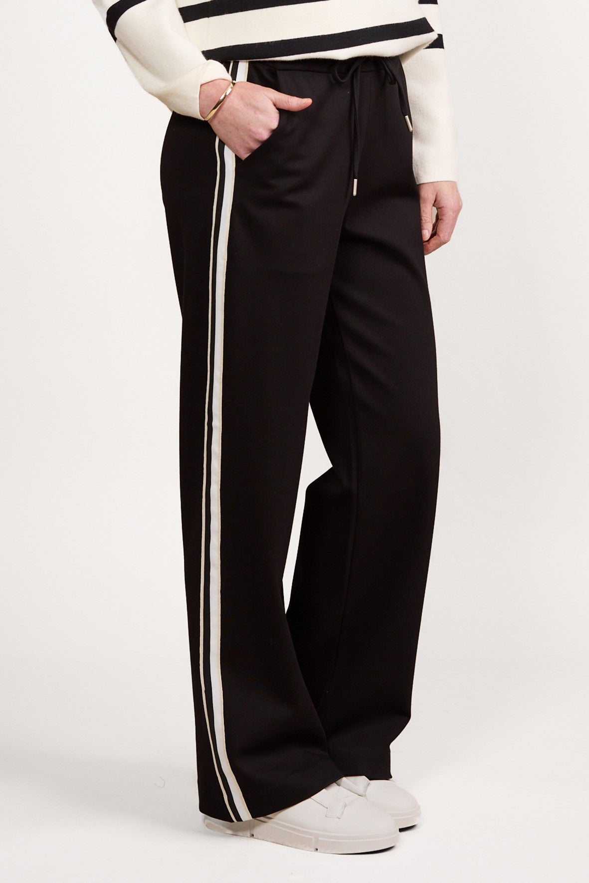 5006 Side Stripe Ponti Lite Weekender Pants