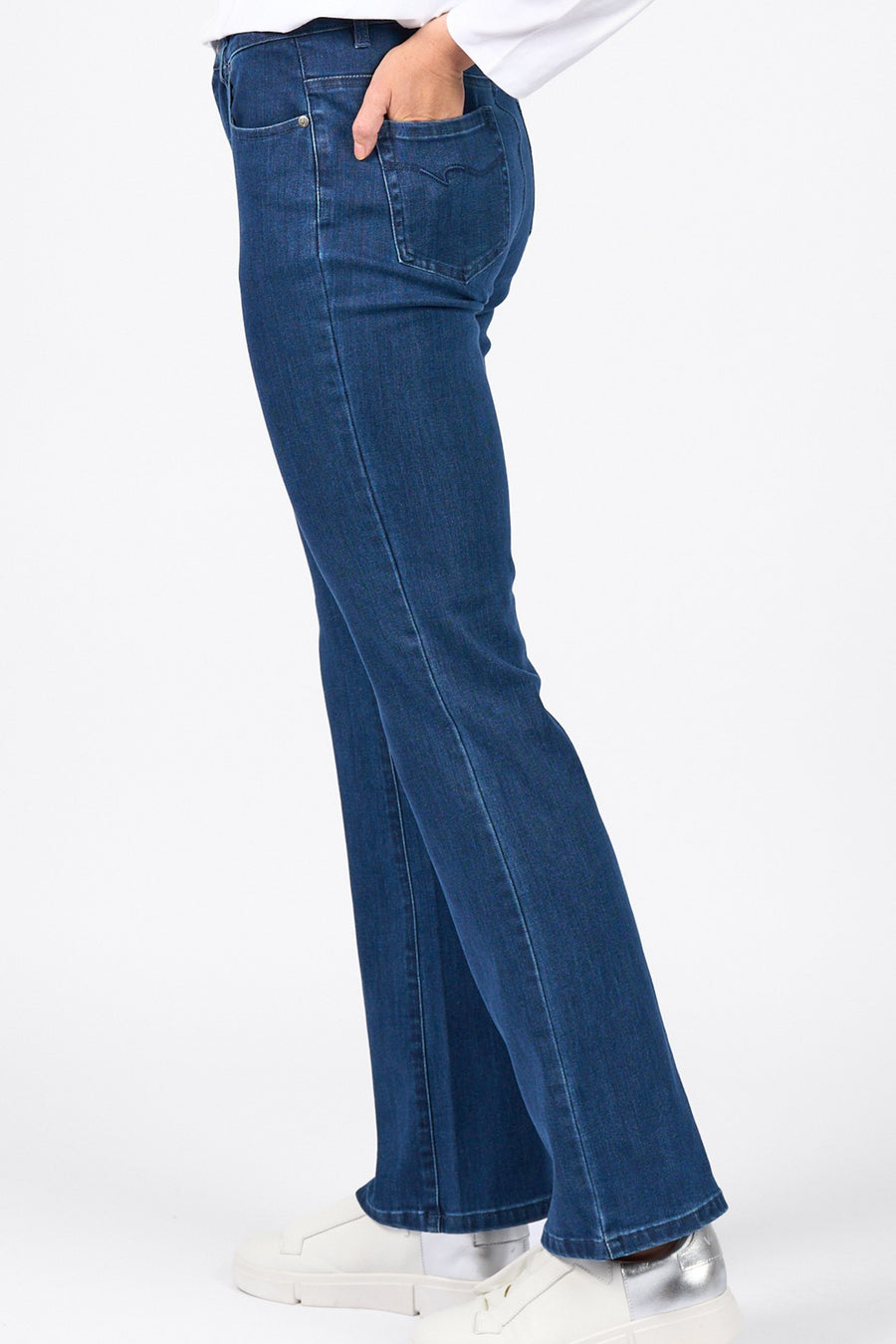 5955N Bootleg Washer Finish Stretch Jean