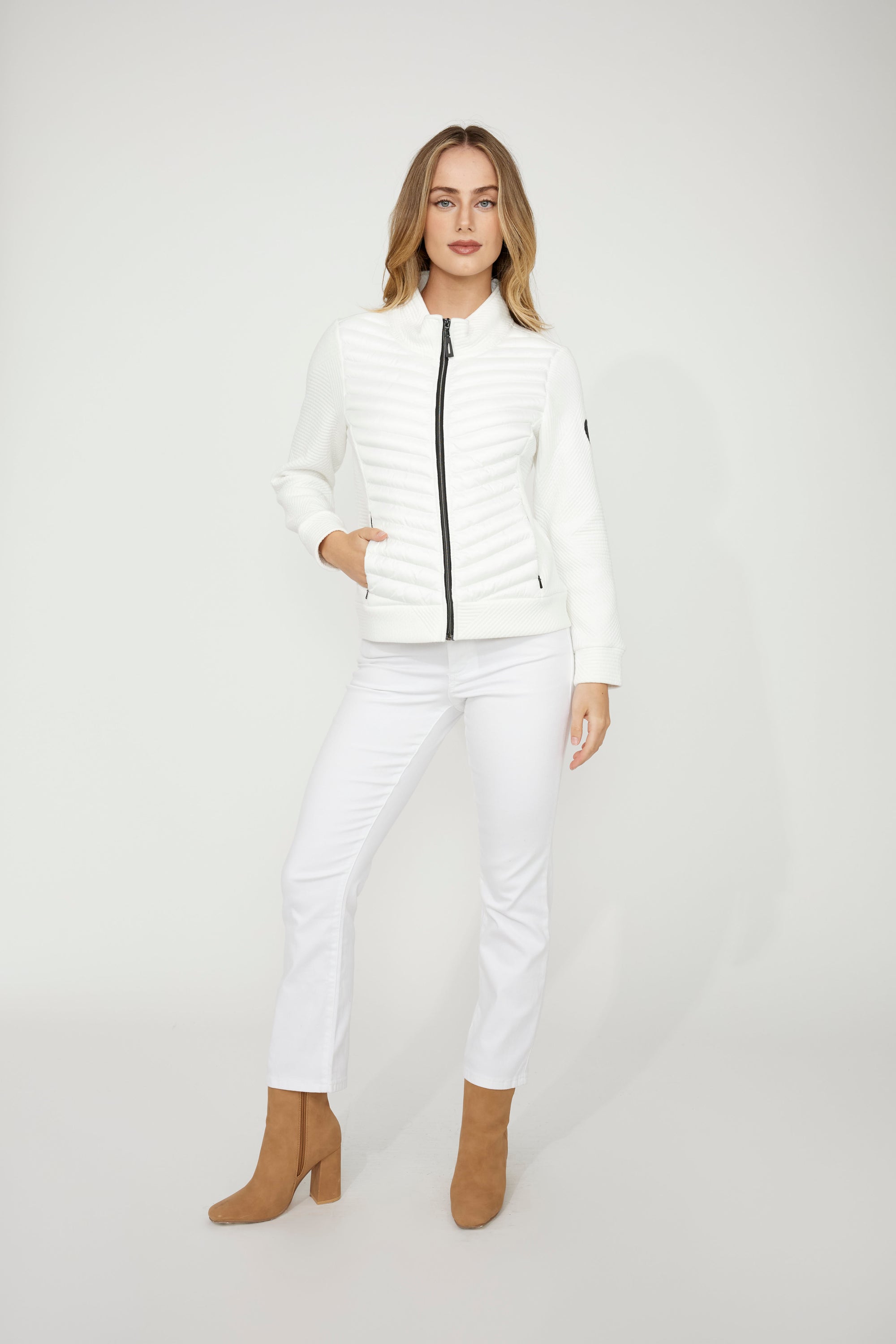 75196 BLACK  V Line Quilt & Cable Jacquard Zip Up Jacket