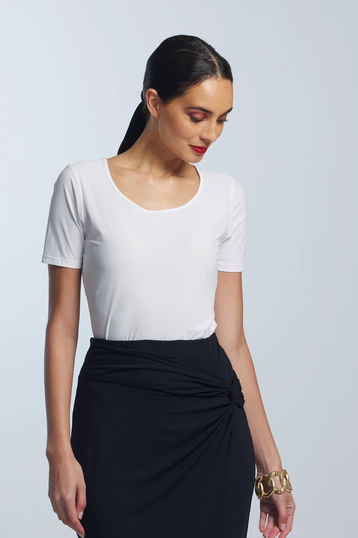 8437 WHITE Scoop Neck Microjersey Body Tee