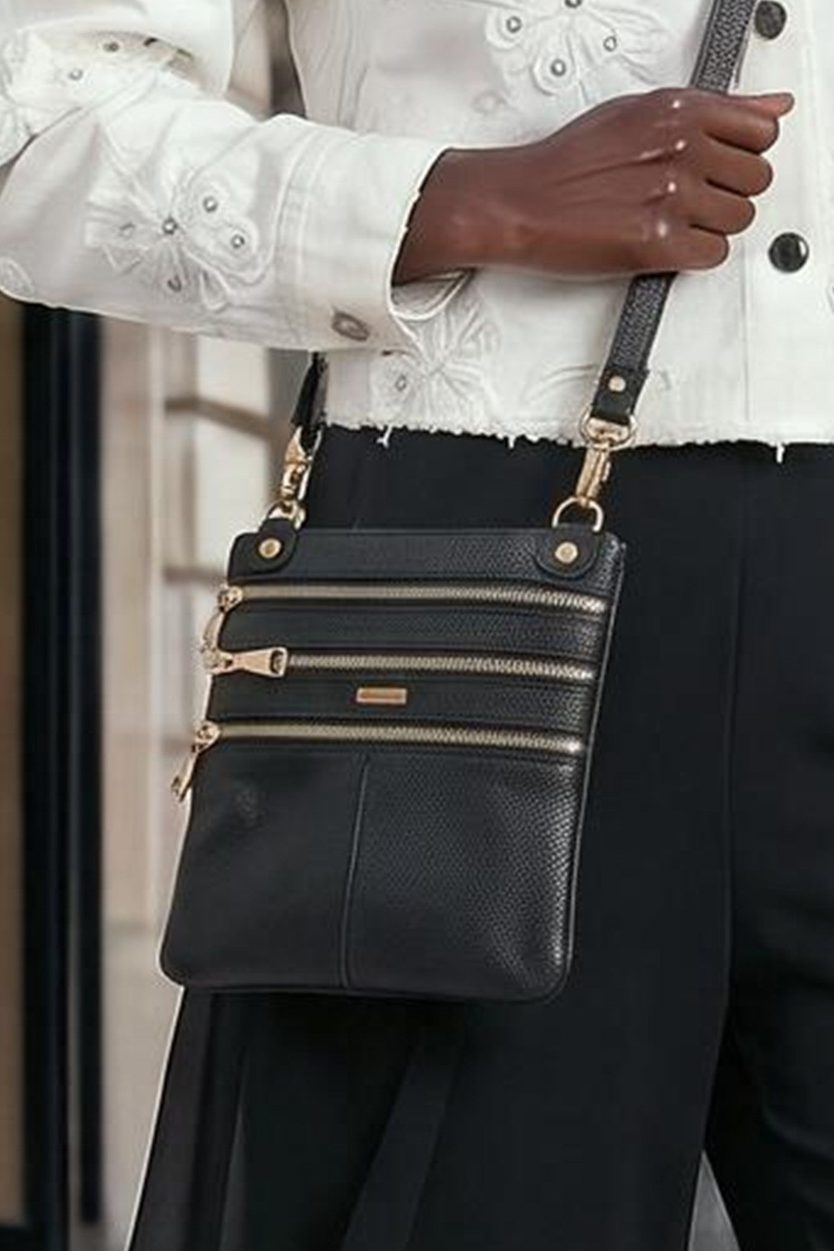 D0050 Milti Gold-Zip Small Cross Body Leather Bag