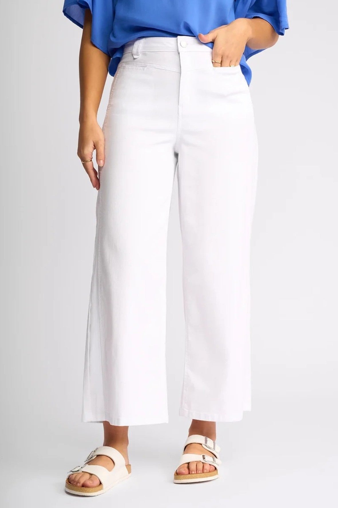 KN7122 WHITE Wide Leg Ankle Jean