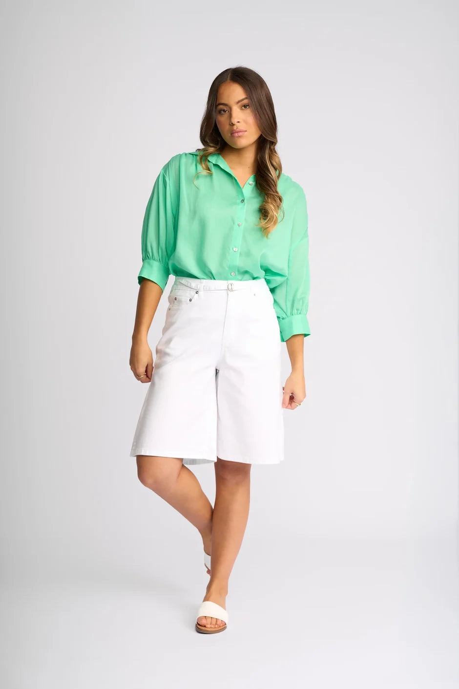KN8018 WHITE Denim Wide Leg Bermuda Jean Short