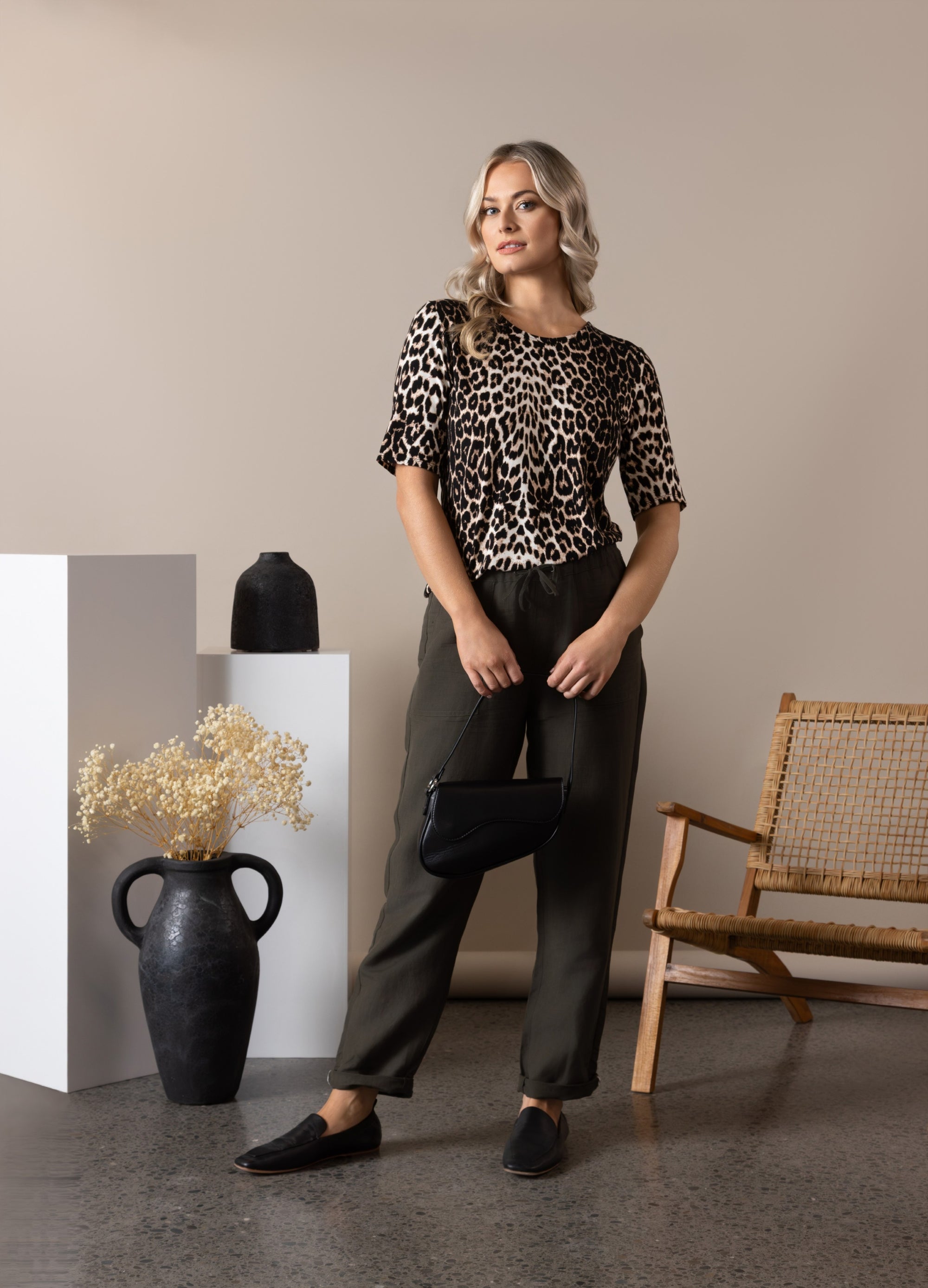 4329 Leopard Print Round Neck Rayon Knit Top