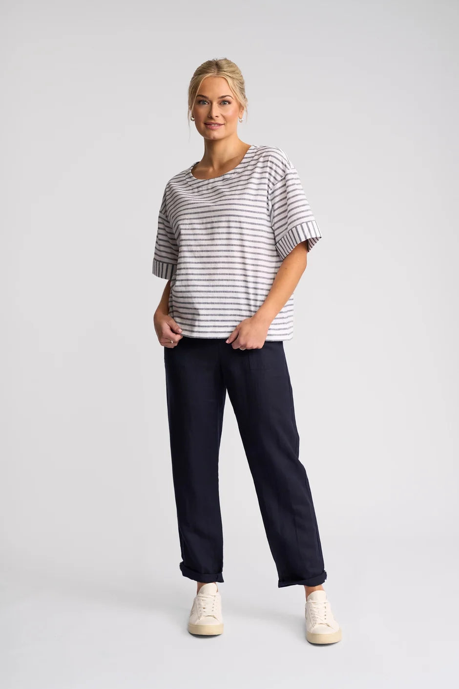 VS4508 Boatneck Wide Cuff Linen Blend Top