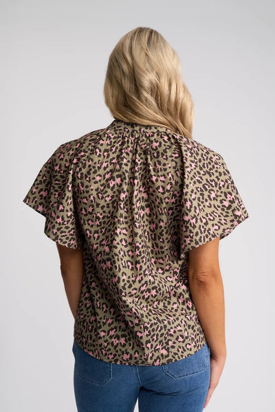 VS4518P CHEETAH Print Puff Sleeve V-neck Breeze Top