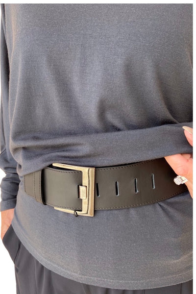 8522 Square Buckle Leather Belt