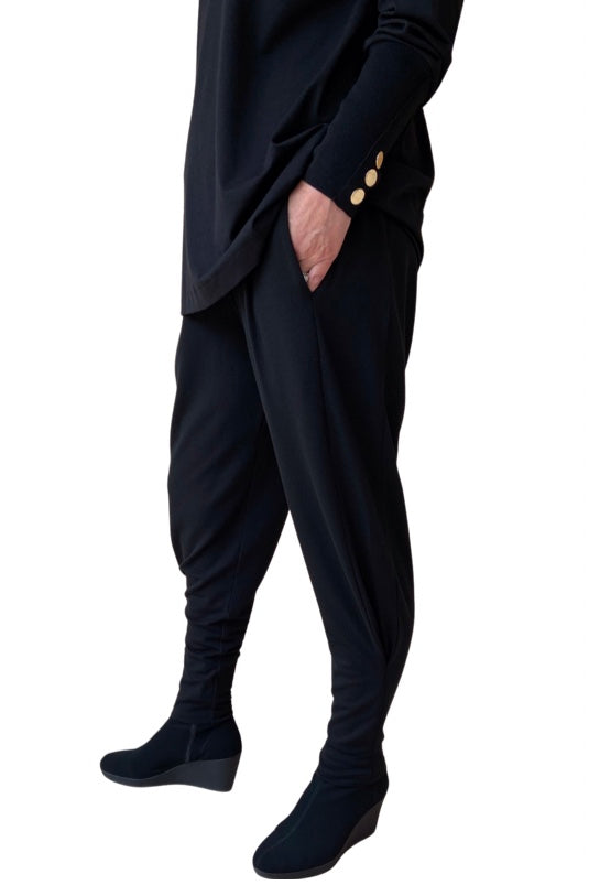 8576 Merino Ankle Pleat Basque Pant